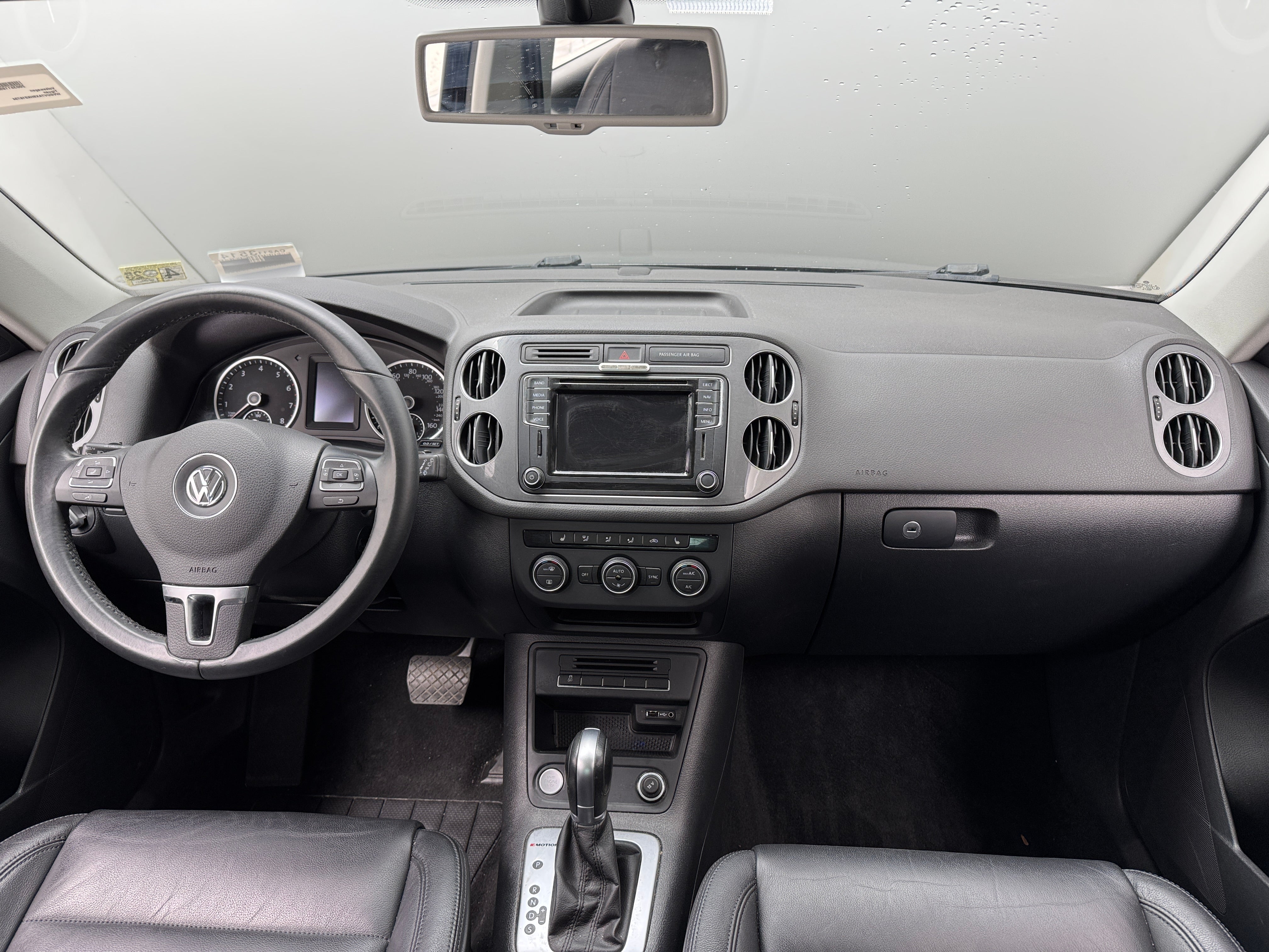 2017 Volkswagen Tiguan Sport 3
