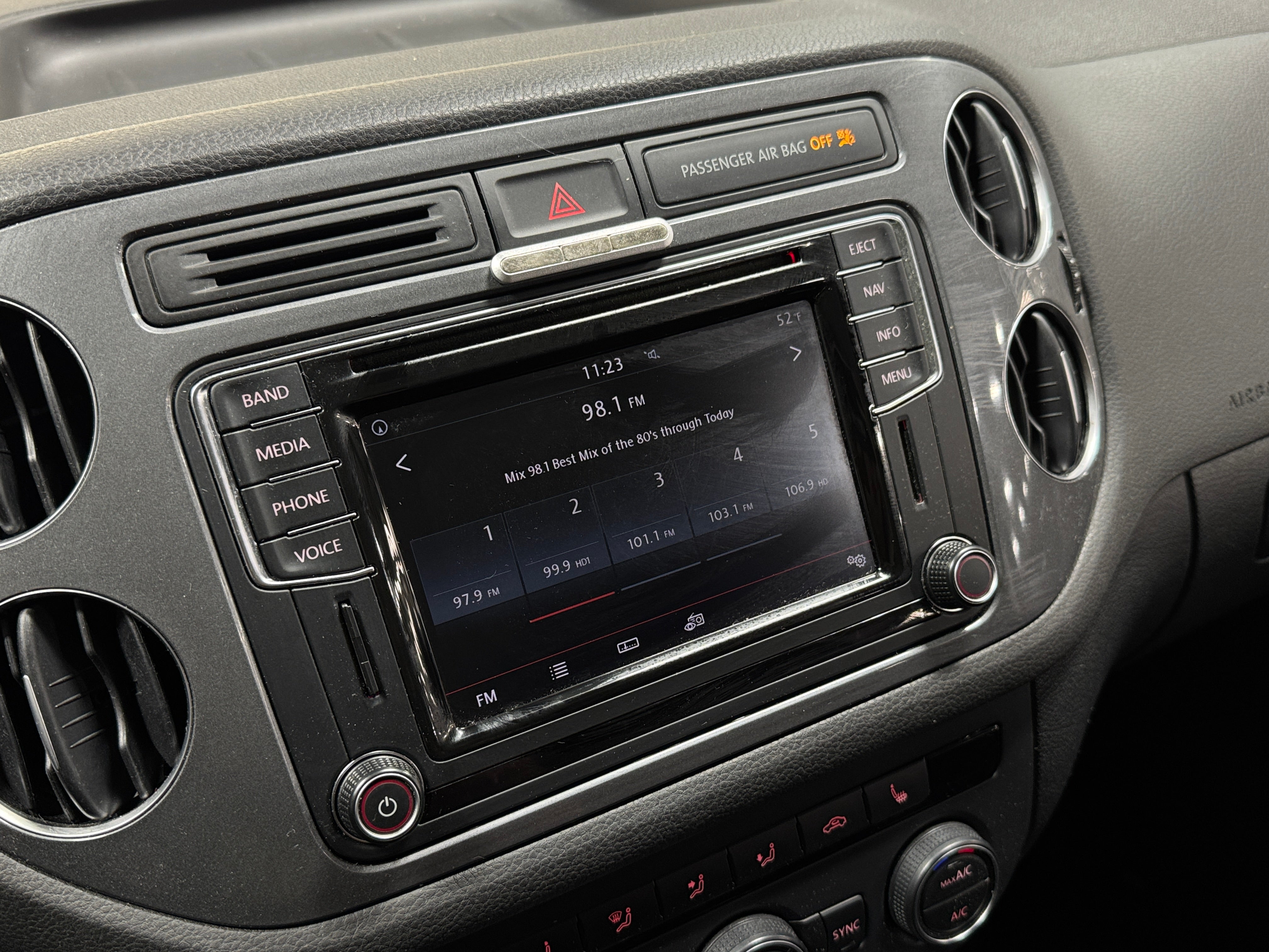 2017 Volkswagen Tiguan Sport 4