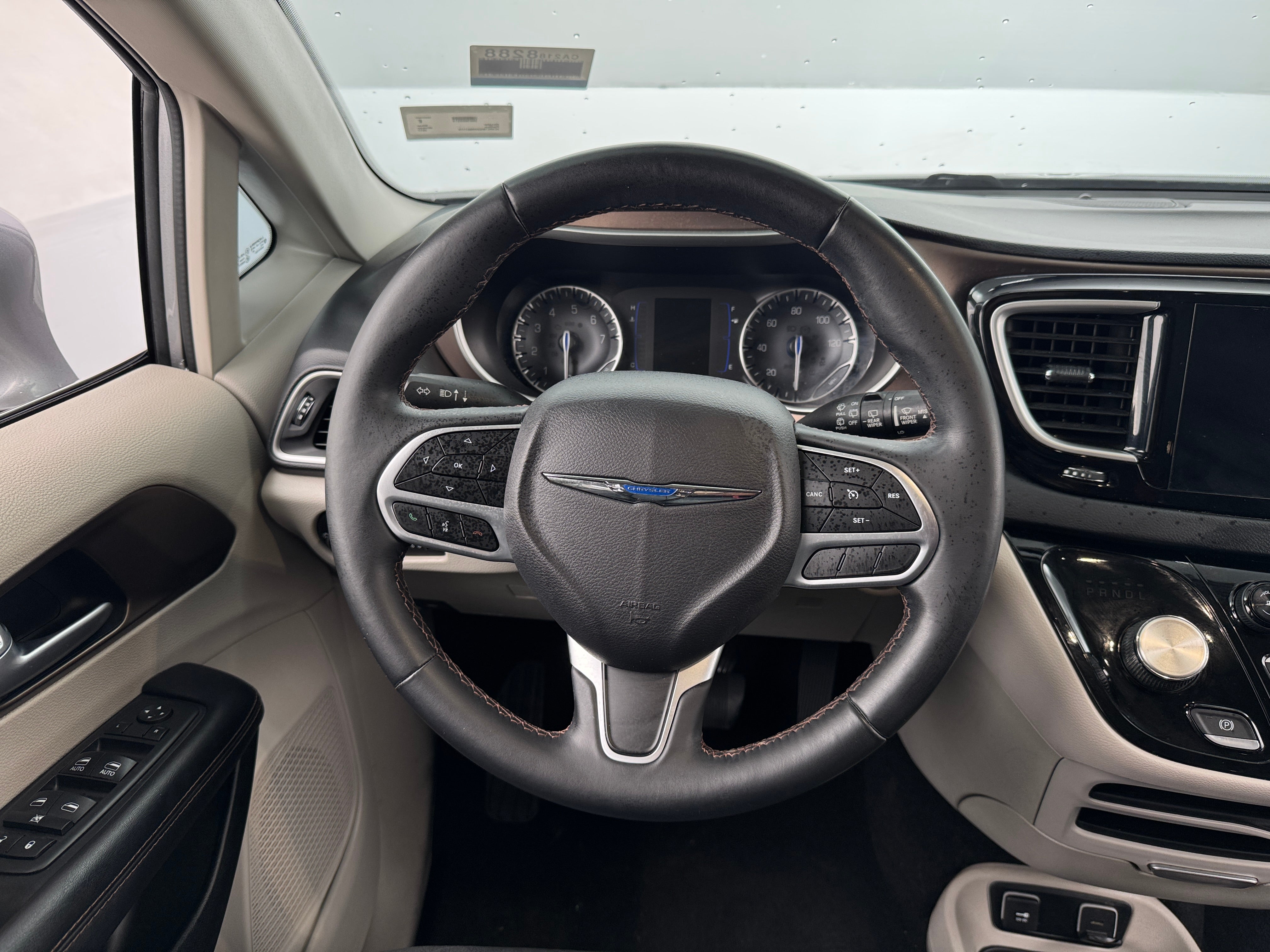2017 Chrysler Pacifica Touring L 4