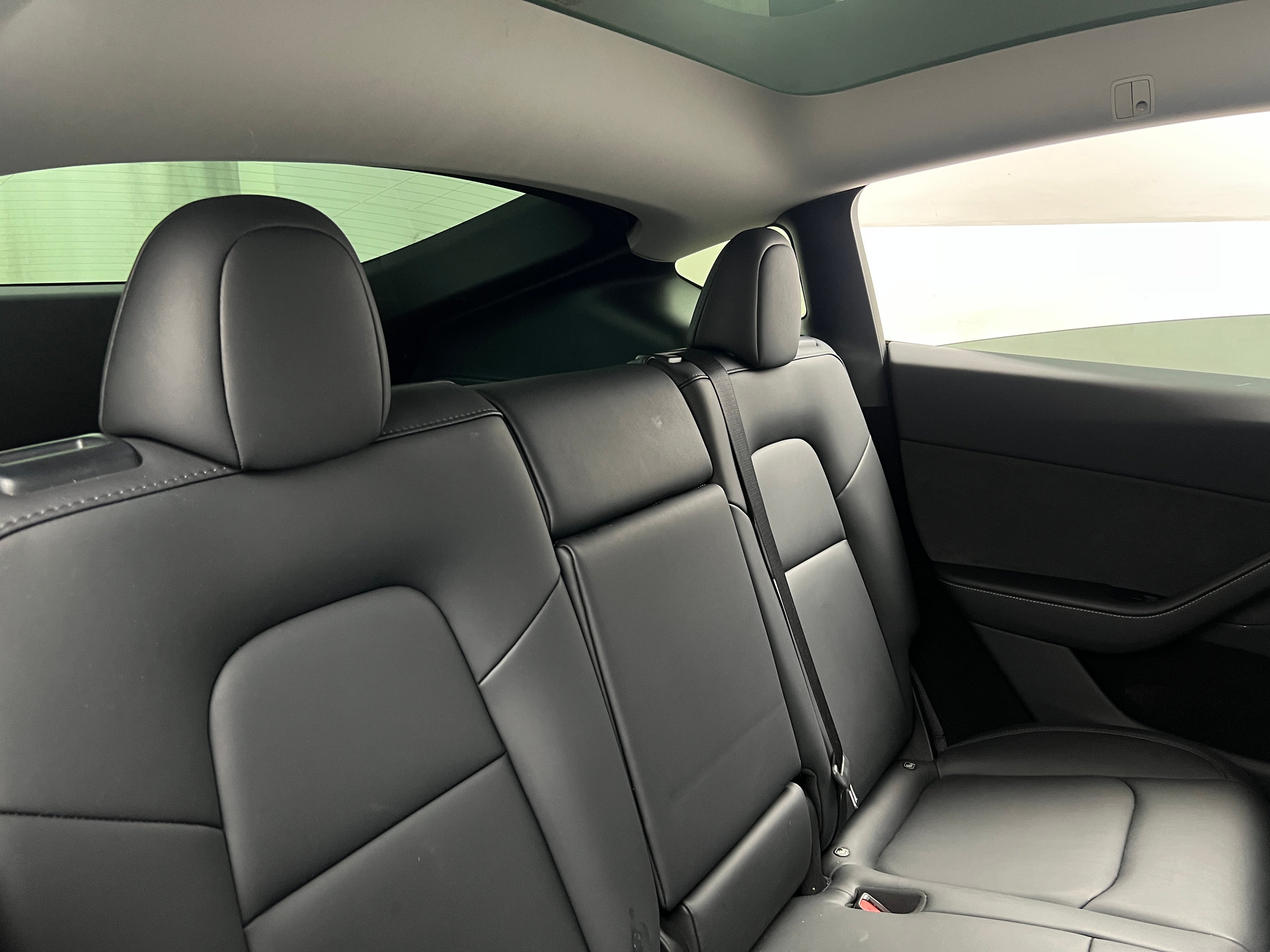 2023 Tesla Model Y Long Range 4