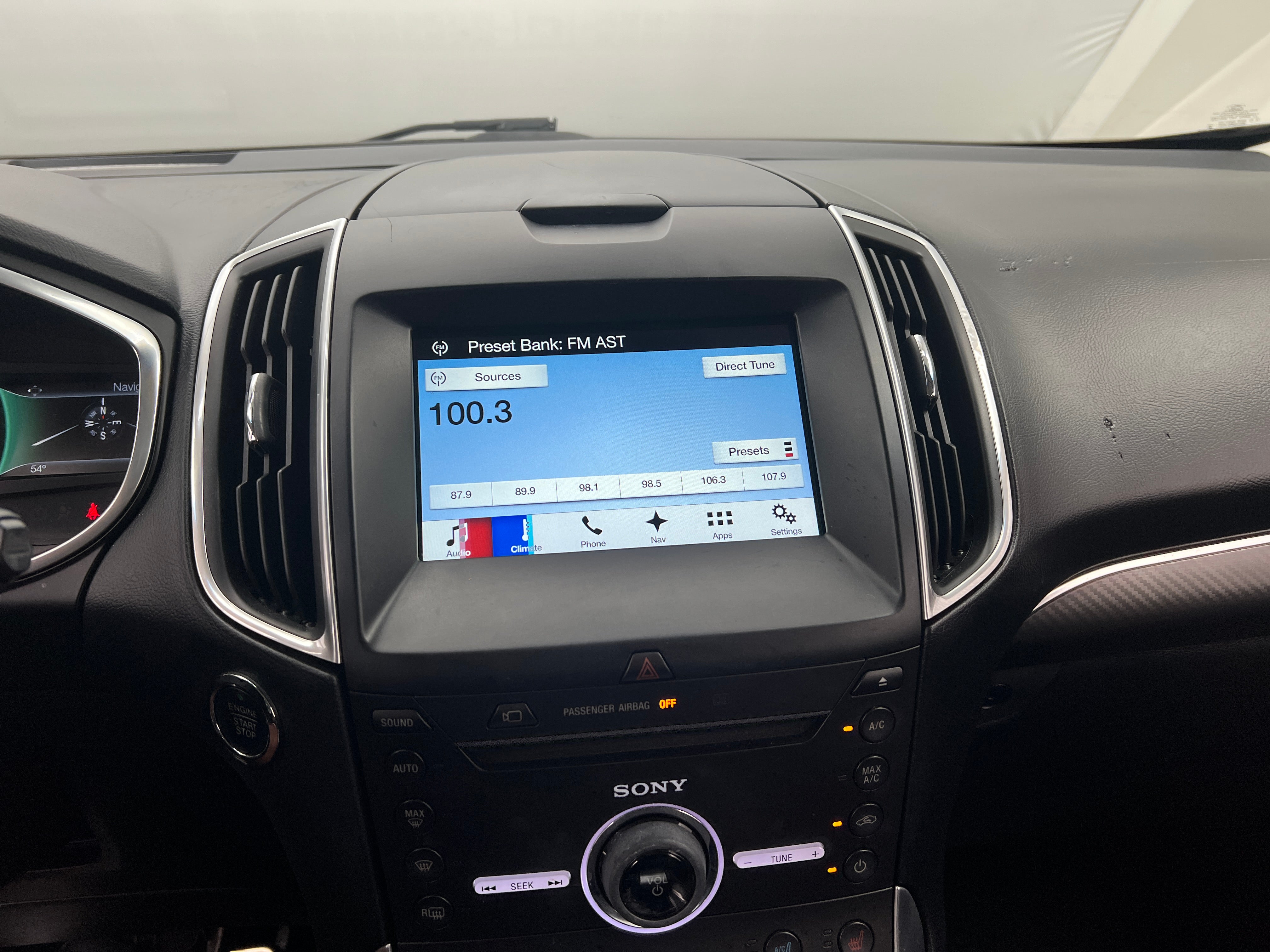 2016 Ford Edge Sport 3
