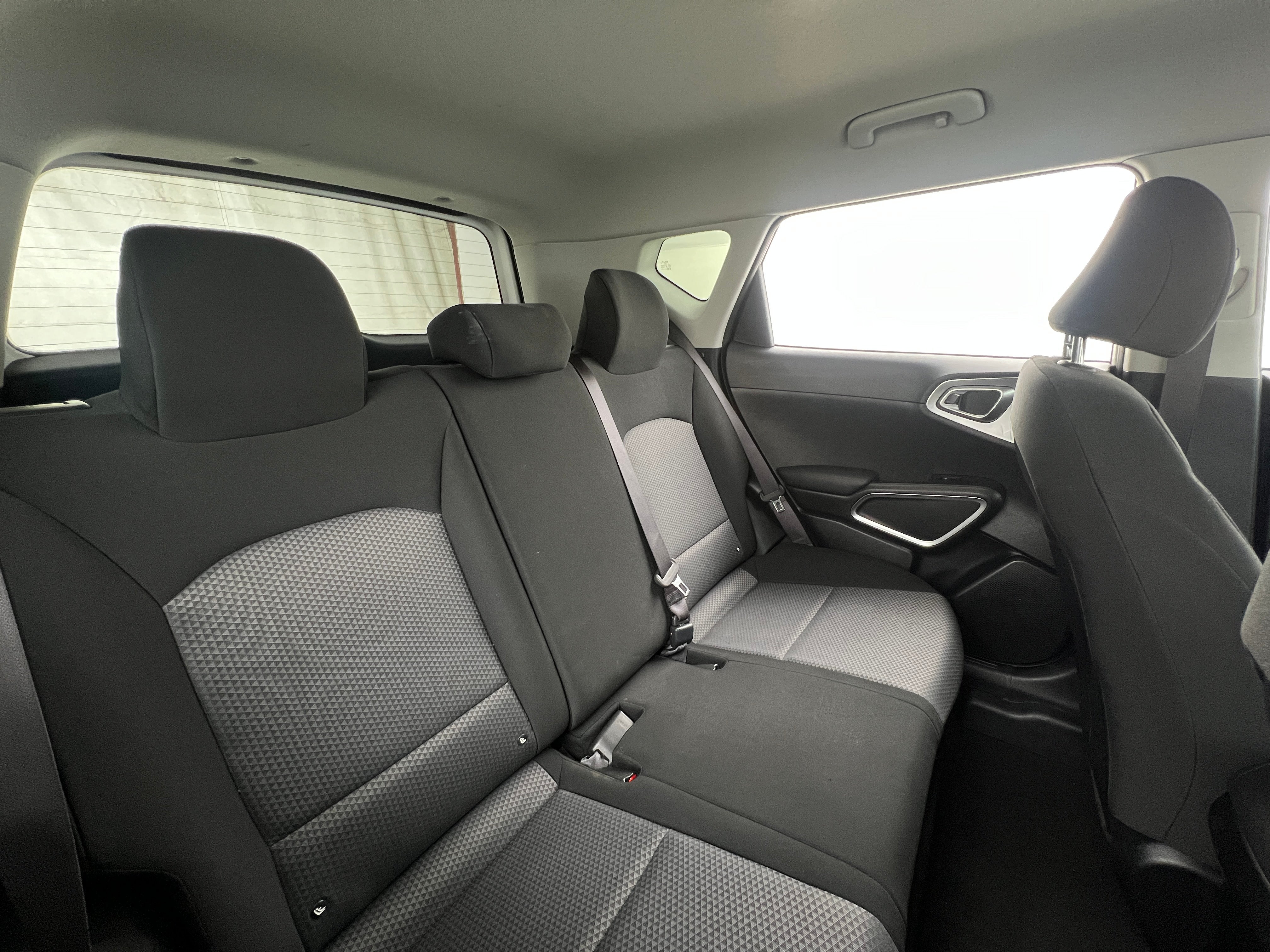 2023 Kia Soul LX 6