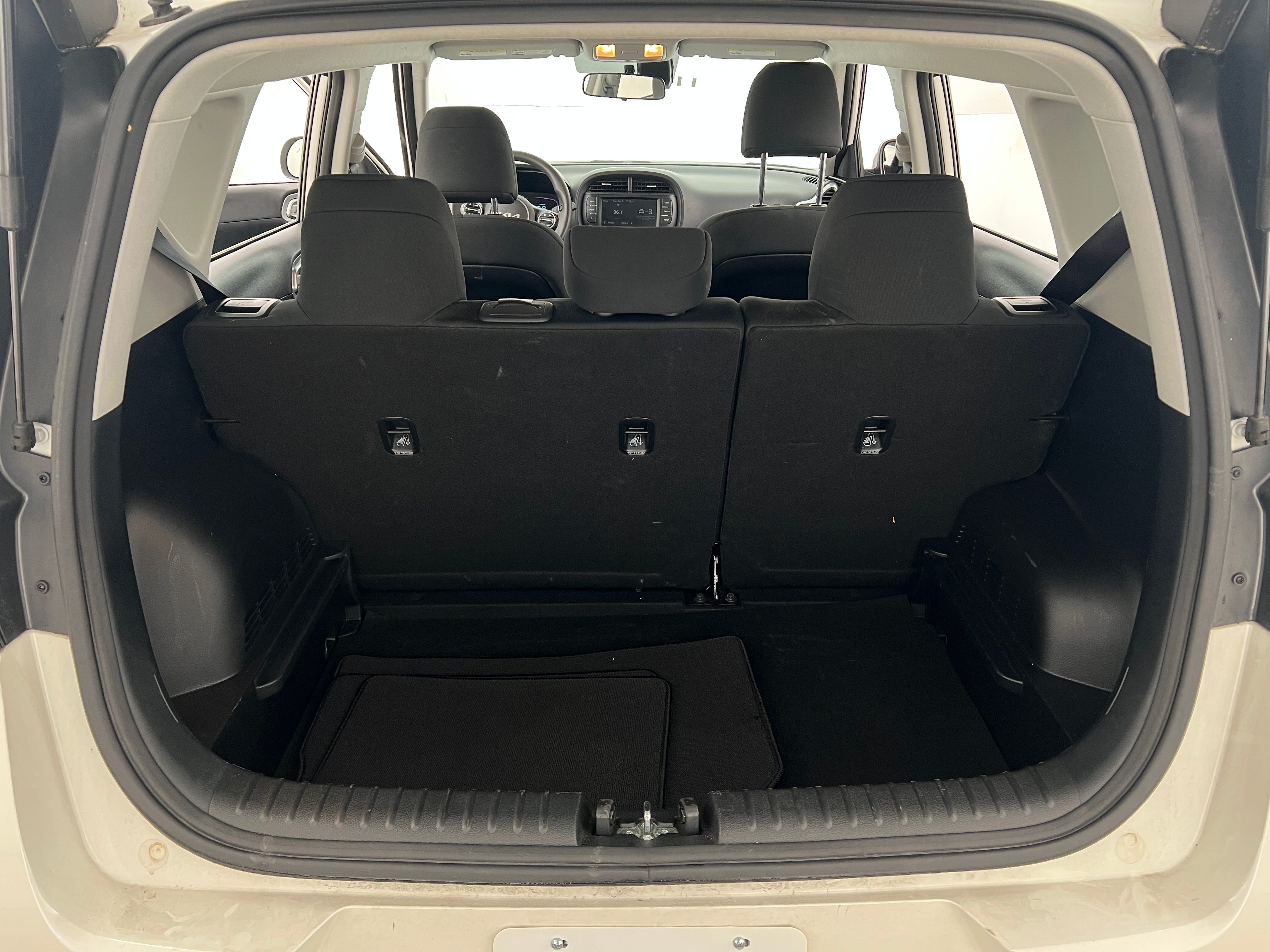 2023 Kia Soul LX 7