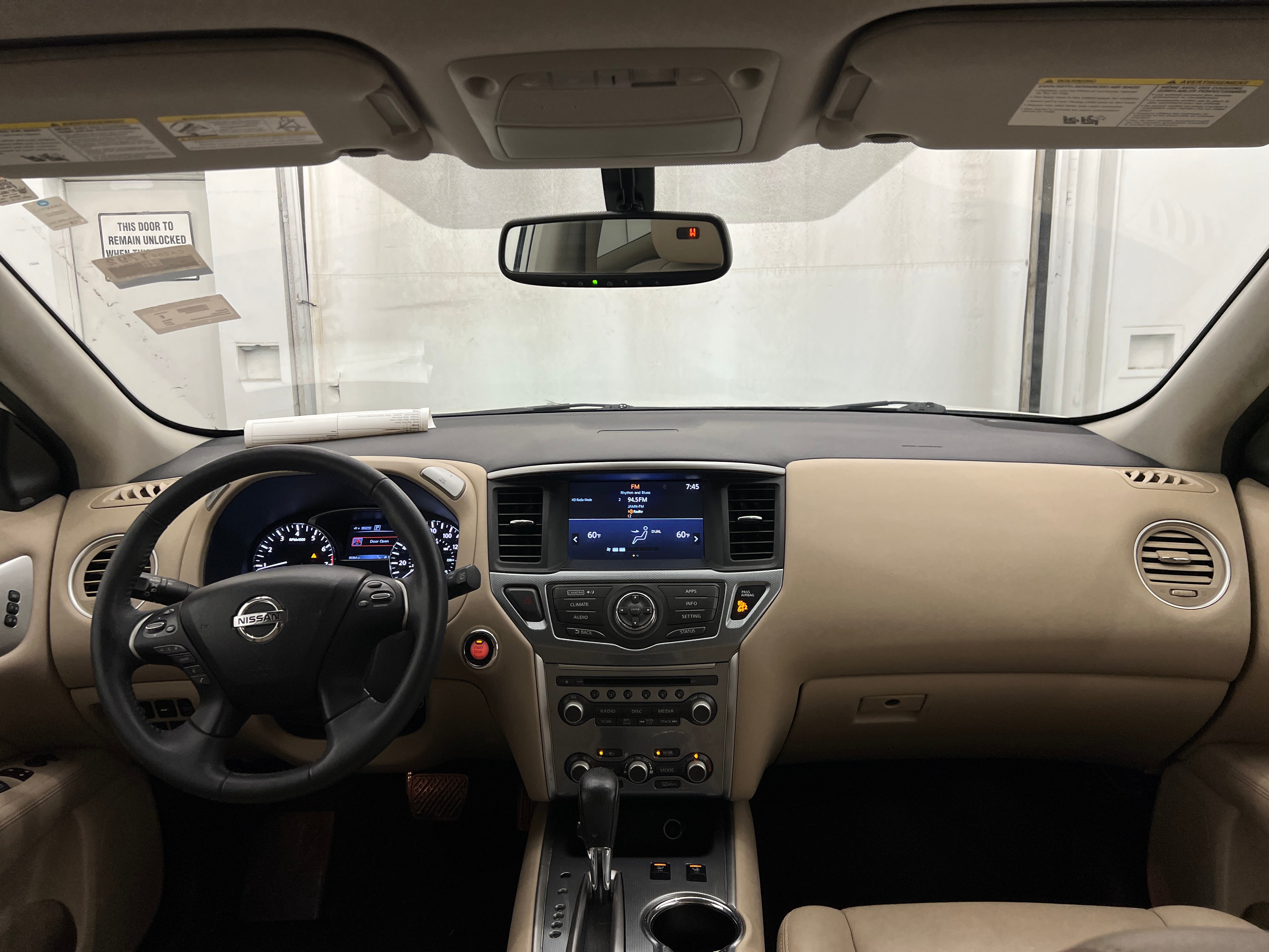 2017 Nissan Pathfinder SL 2