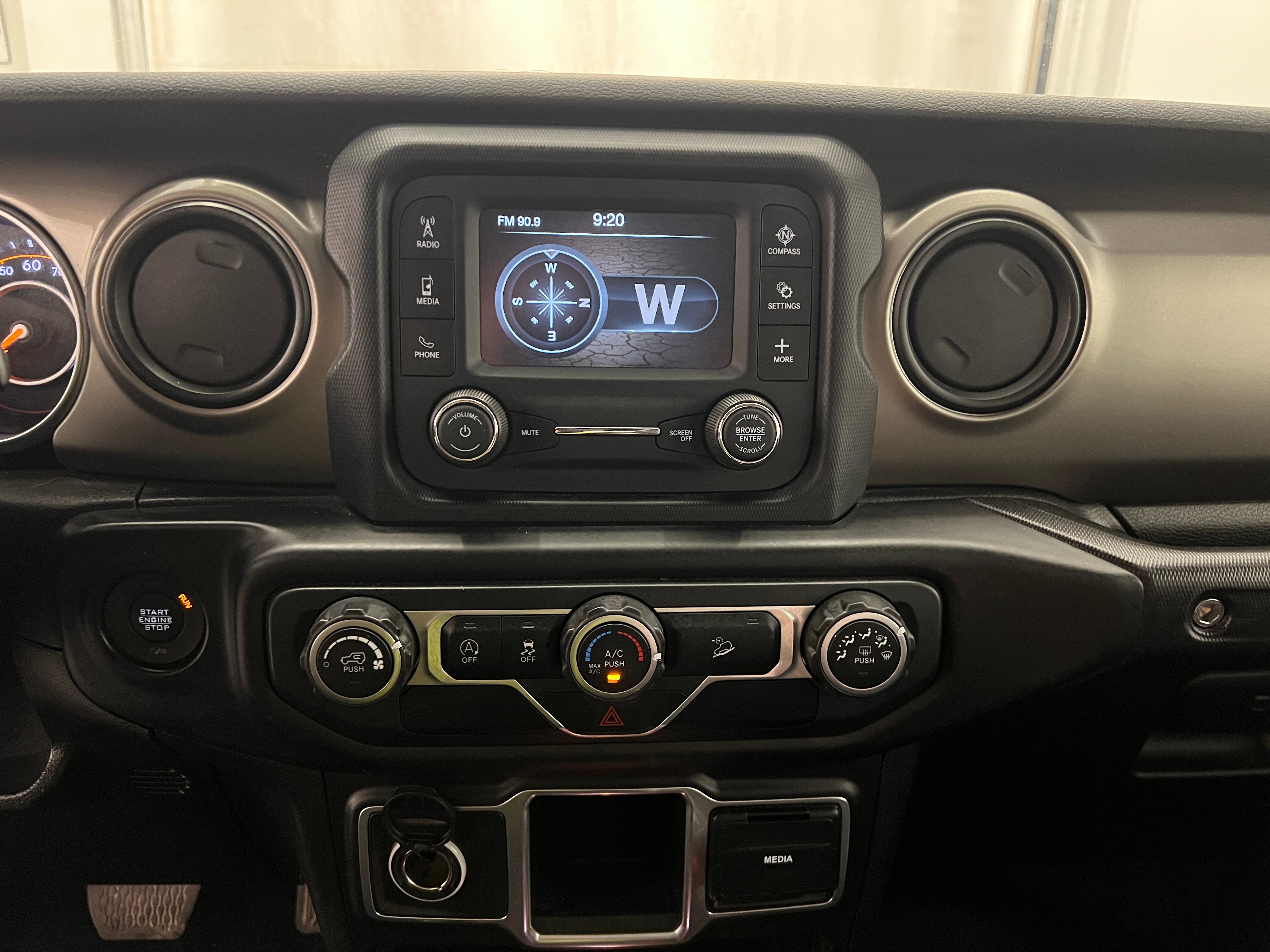 2018 Jeep Wrangler Unlimited Sport 4