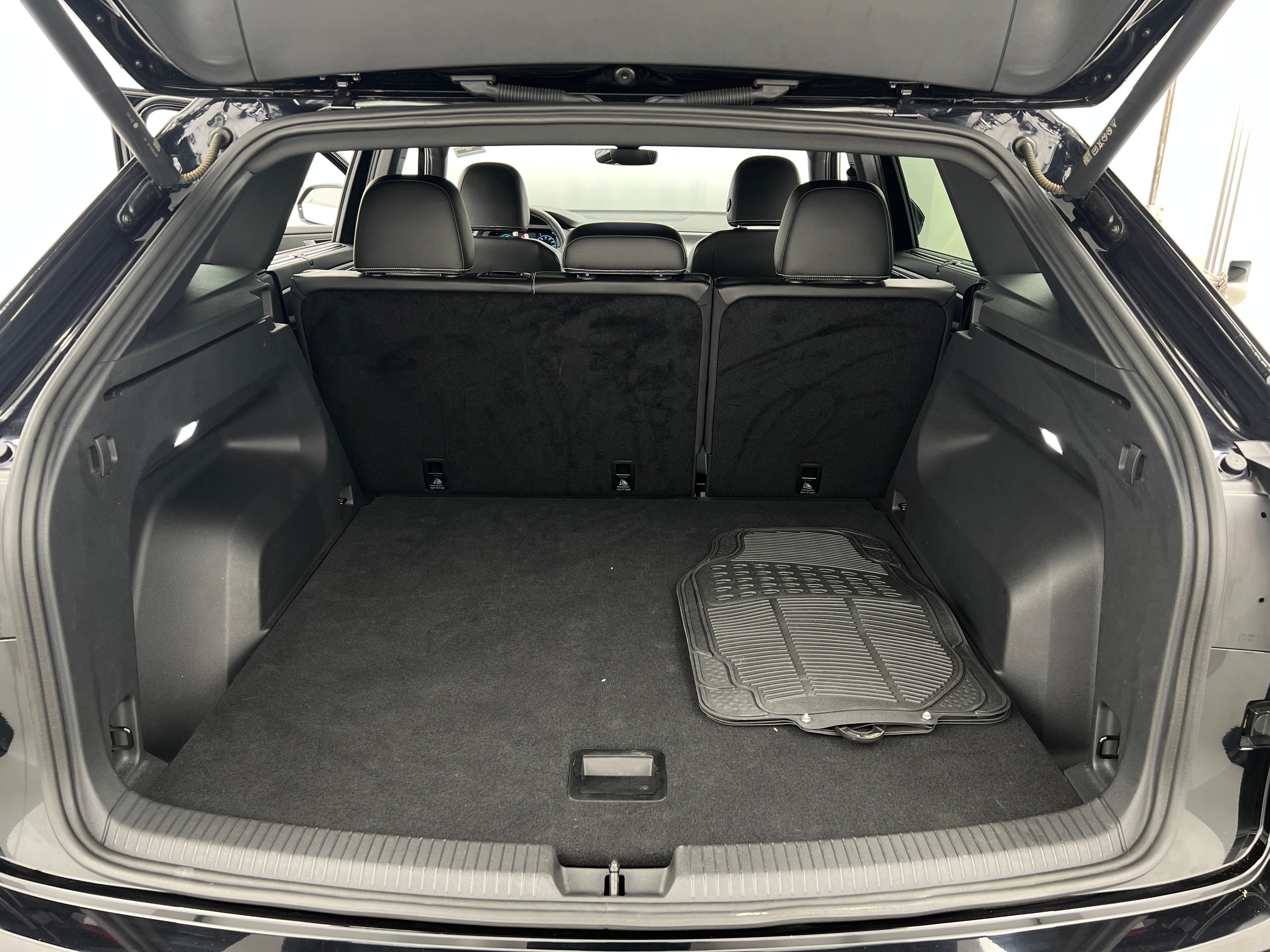 2024 Volkswagen Atlas SE 6