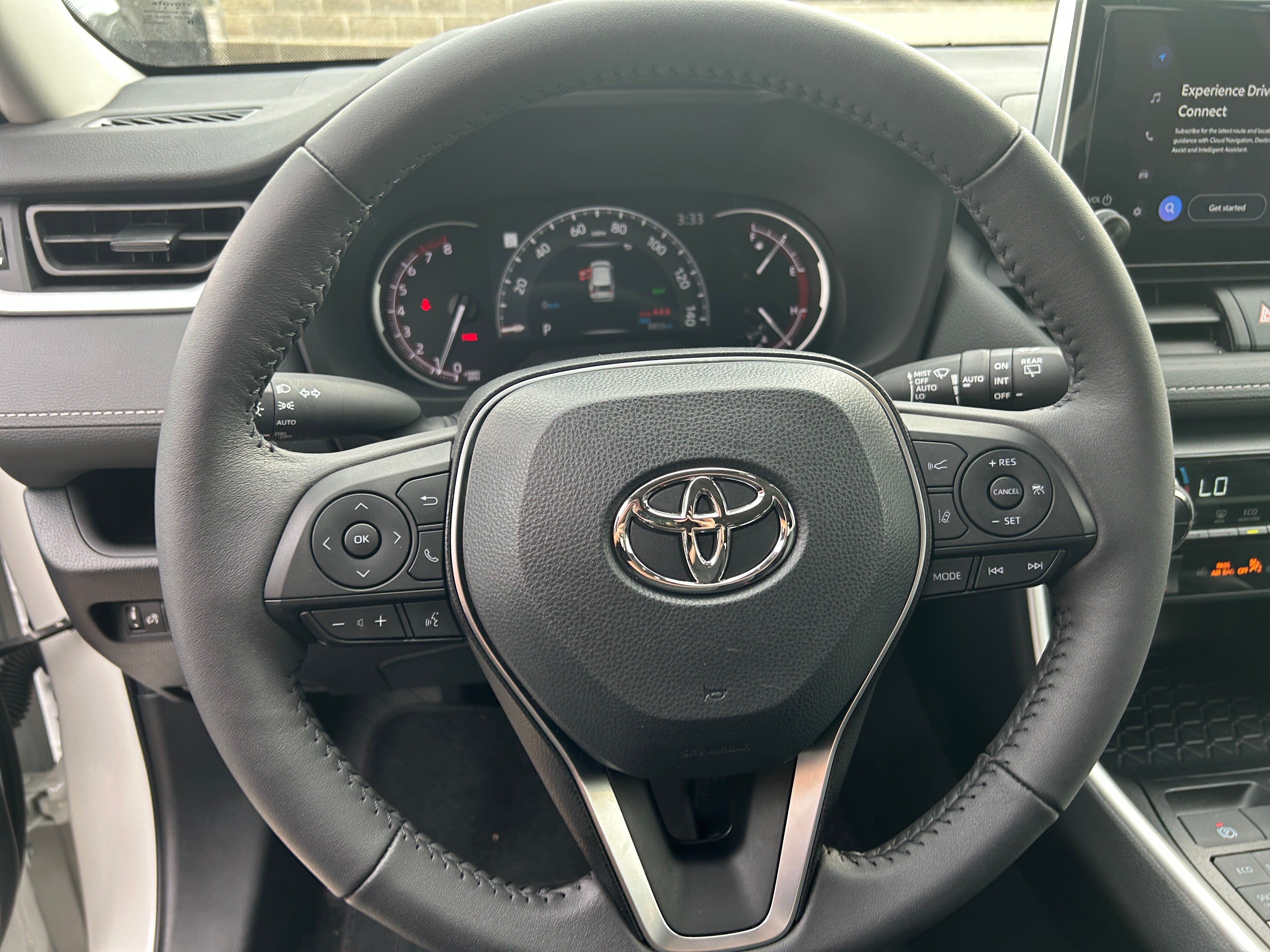 2024 Toyota RAV4 XLE 5
