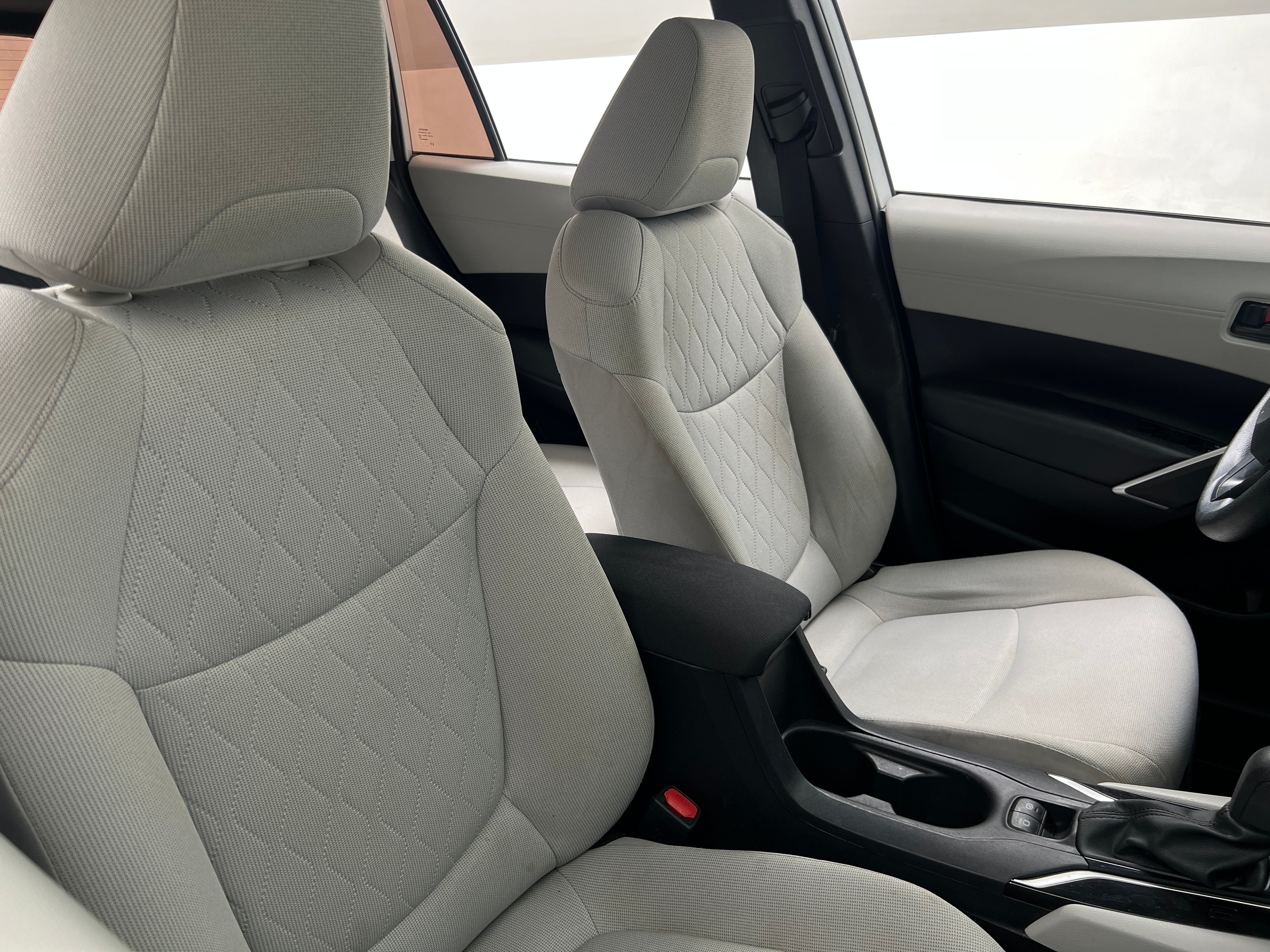 2022 Toyota Corolla Cross L 2
