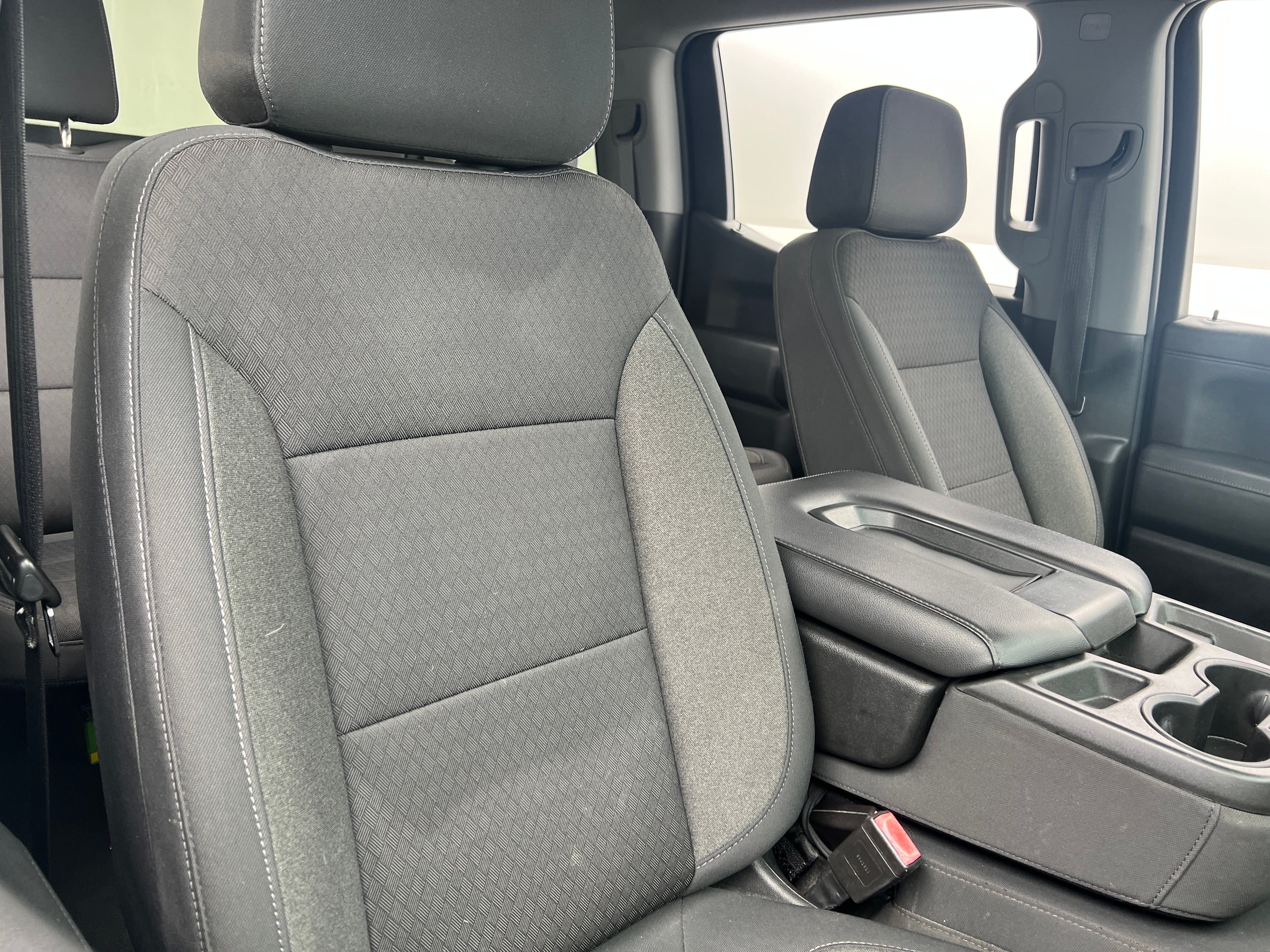 2020 Chevrolet Silverado 1500 LT 2