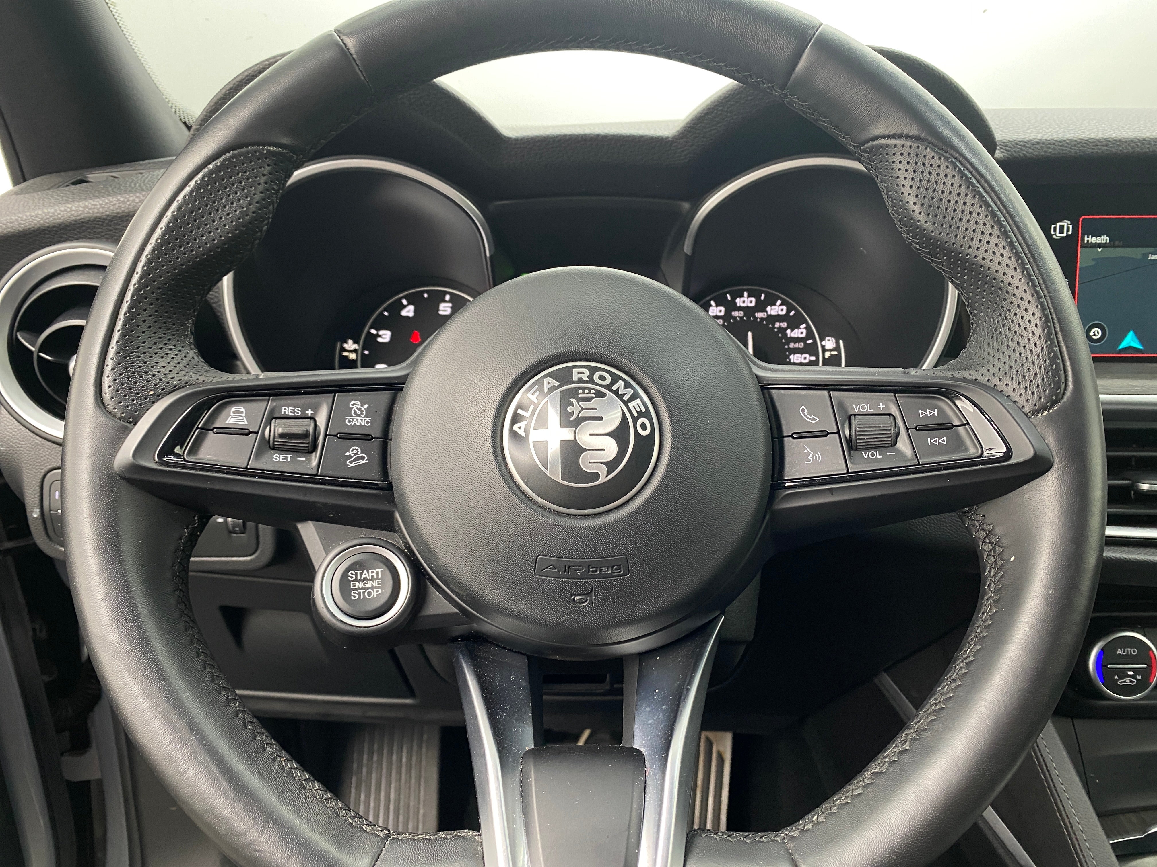 2022 Alfa Romeo Stelvio Ti 4