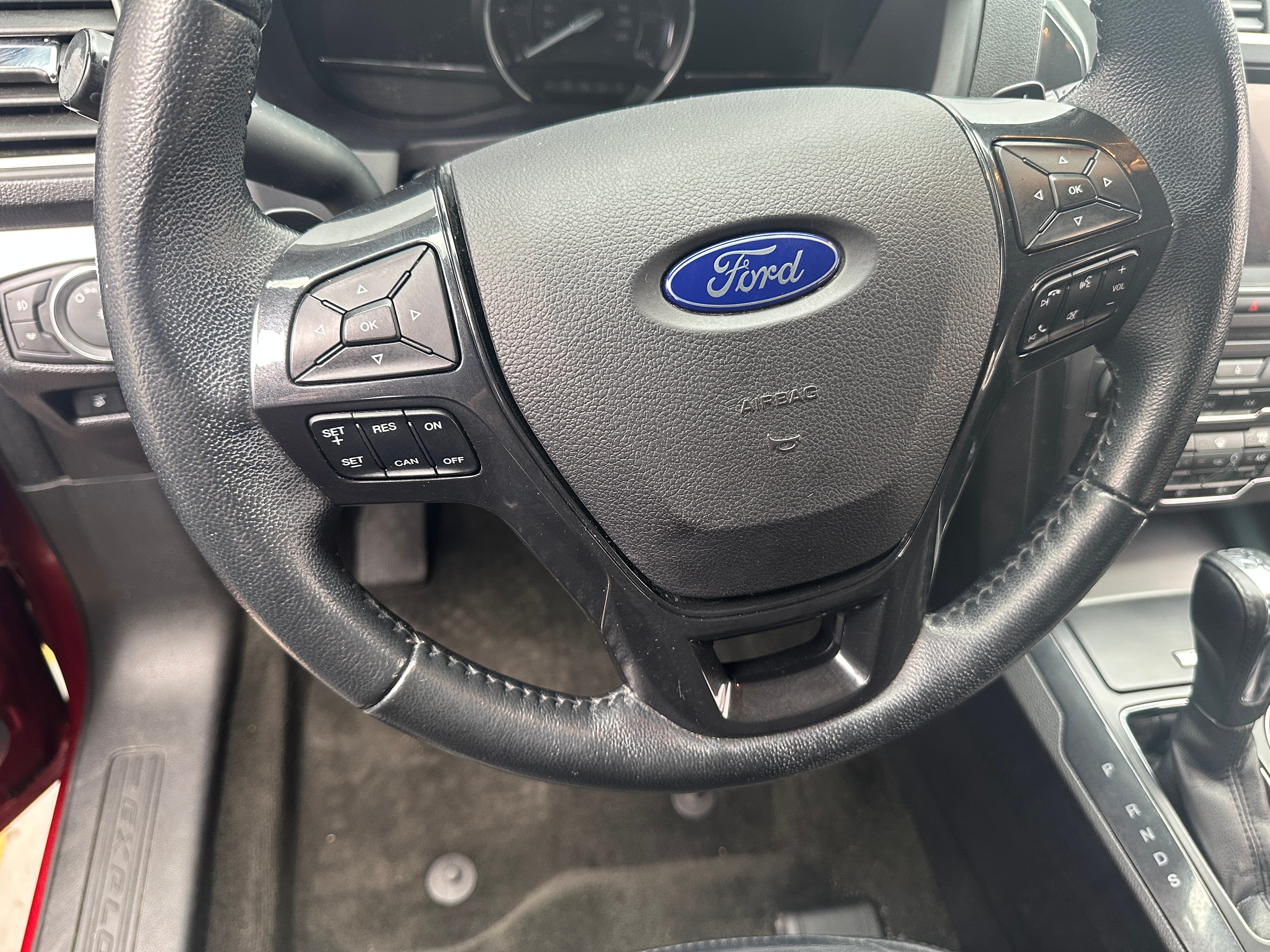 2017 Ford Explorer XLT 4