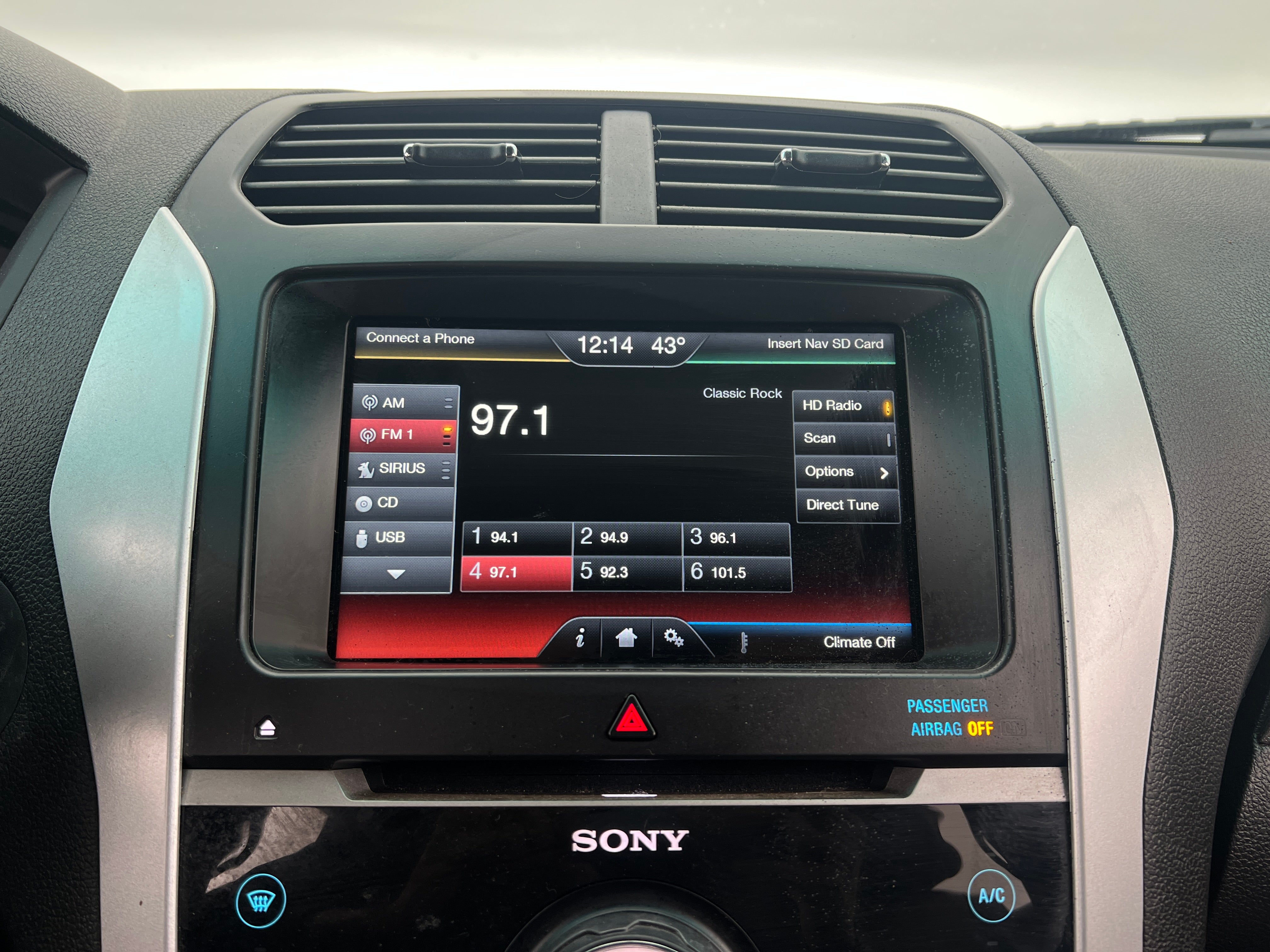 2015 Ford Explorer Sport 3