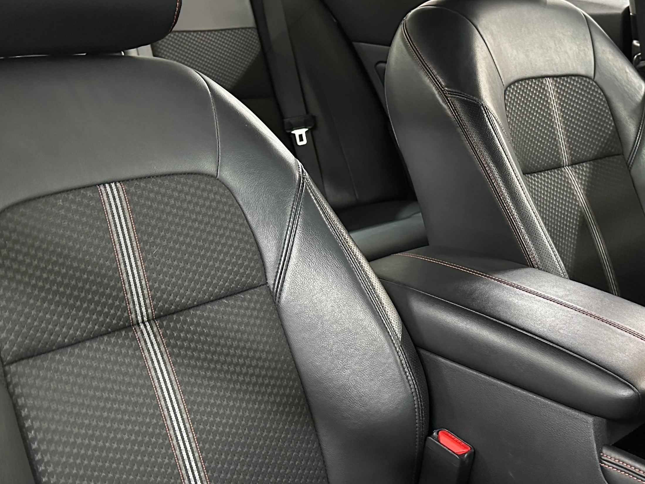 2023 Nissan Altima SR 2