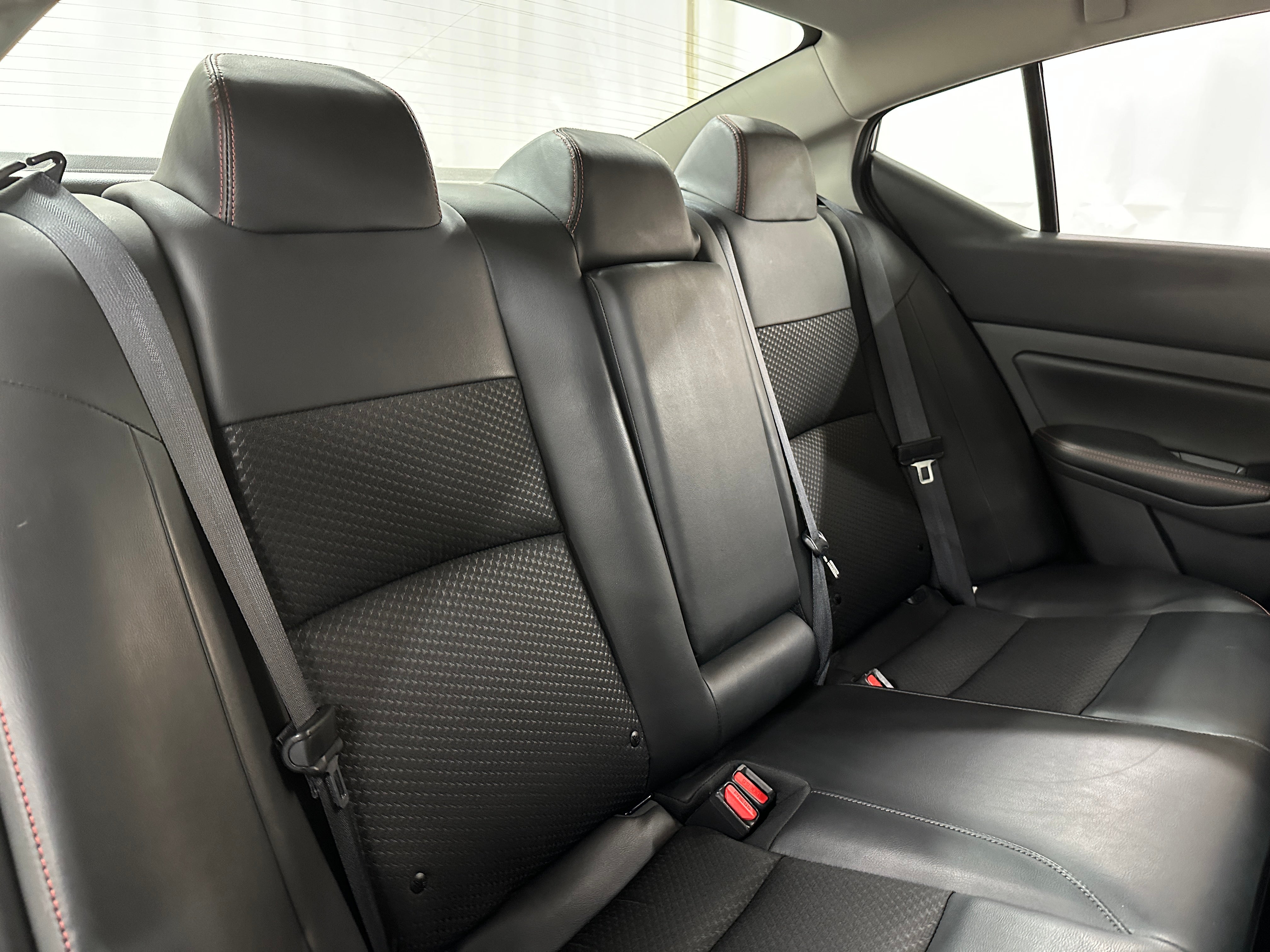 2023 Nissan Altima SR 6
