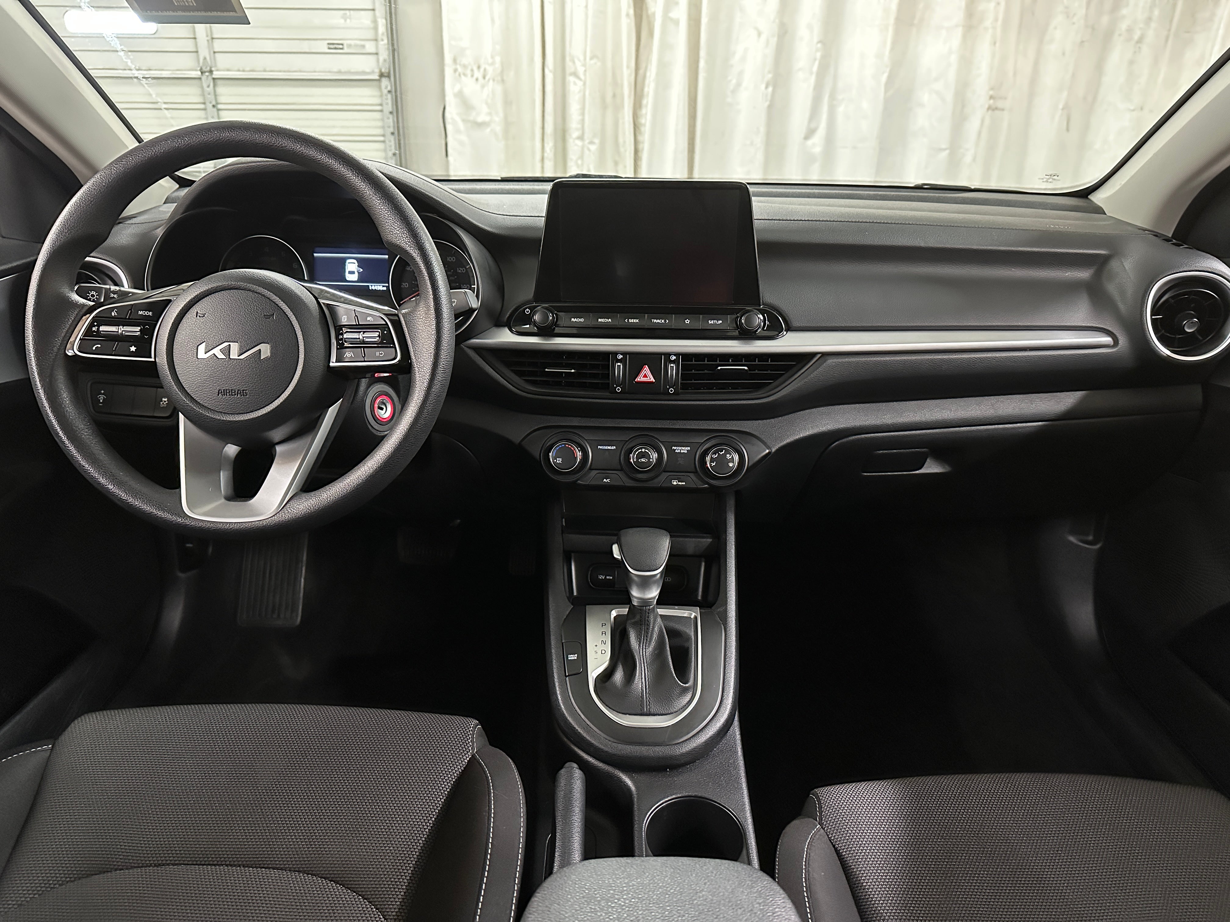 2024 Kia Forte LXS 3