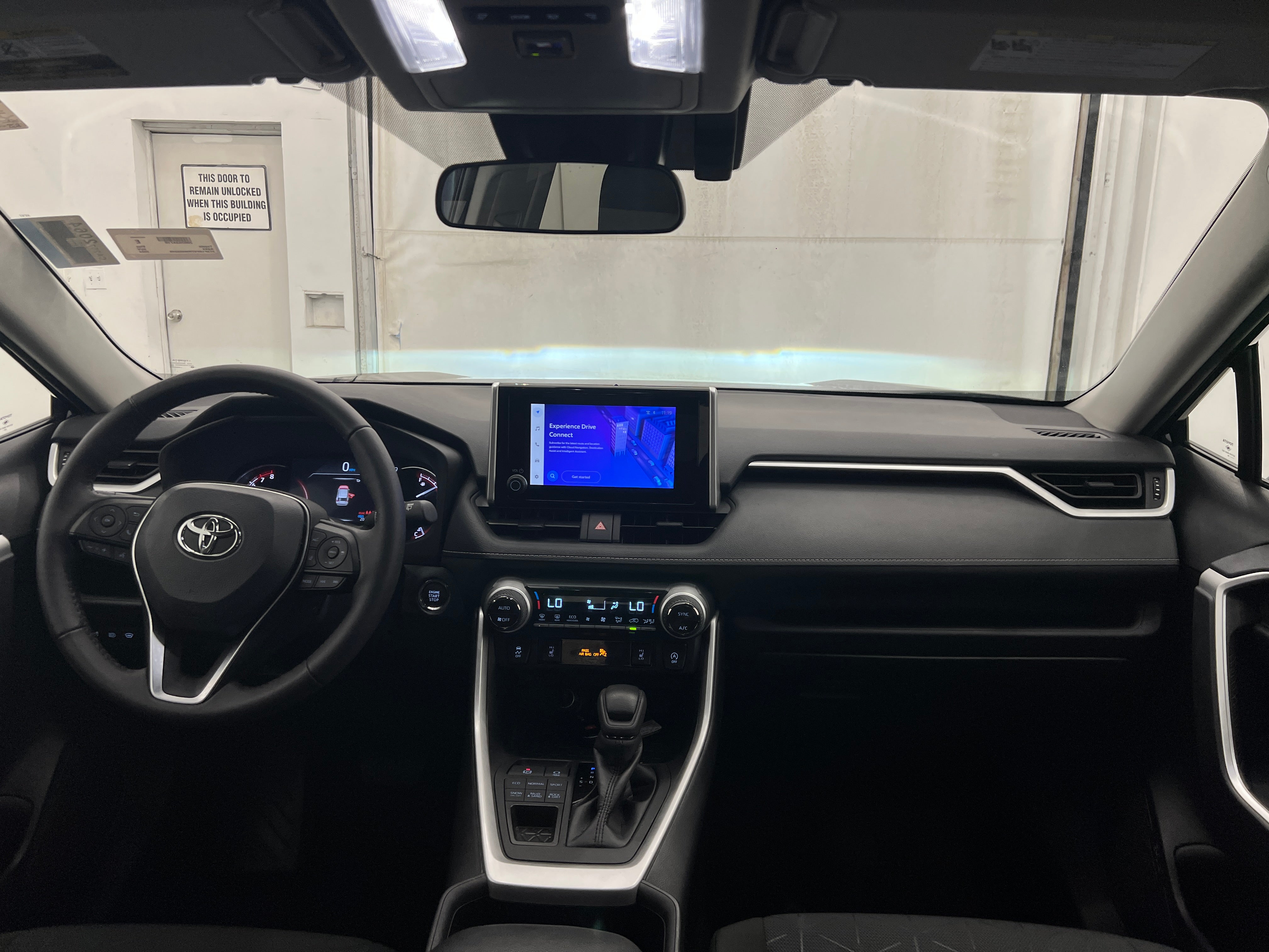 2024 Toyota RAV4 XLE 3