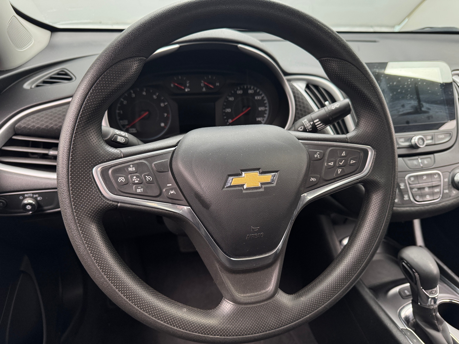 Thumbnail: 2023 Chevrolet Malibu - 5