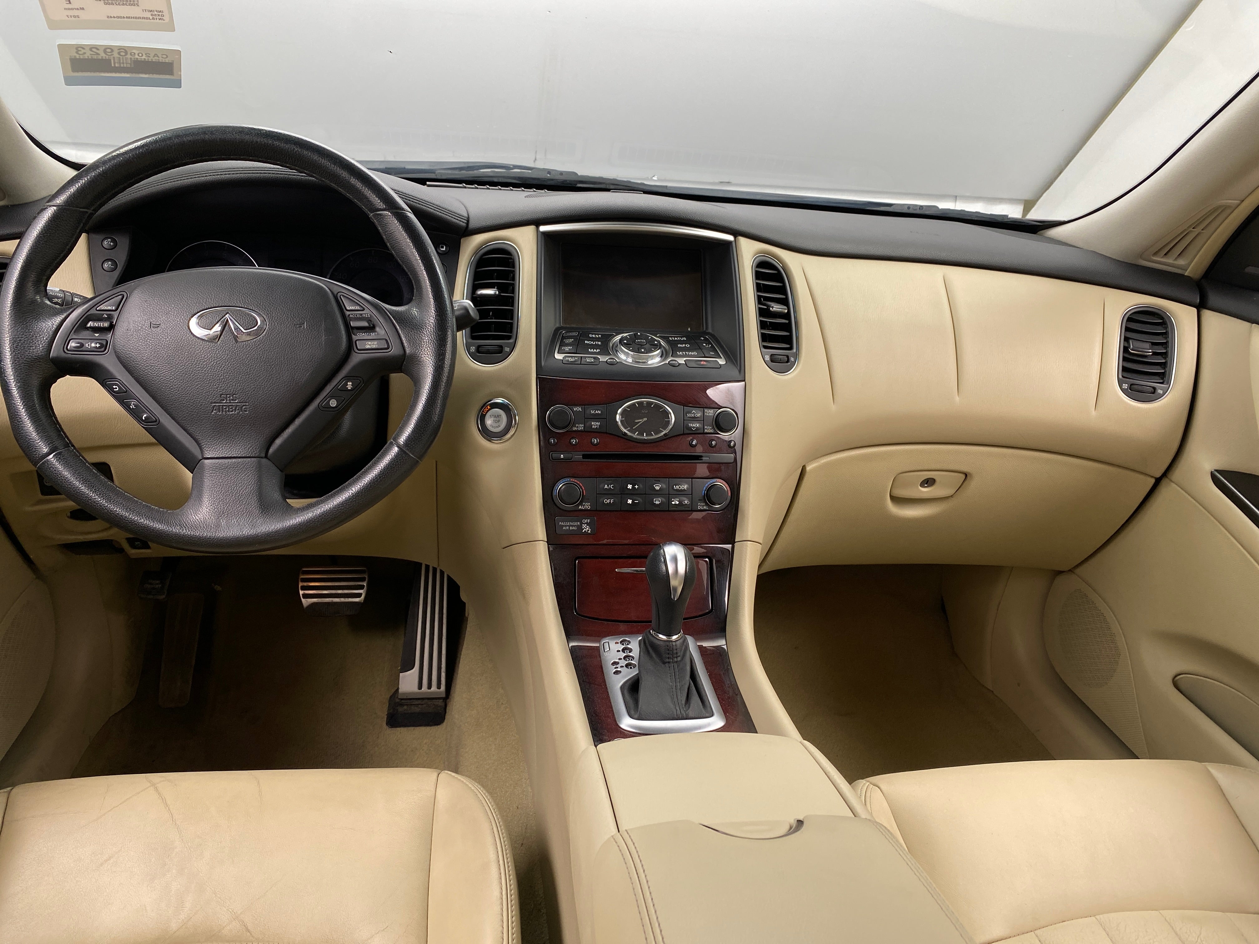 2017 INFINITI QX50 Base 2