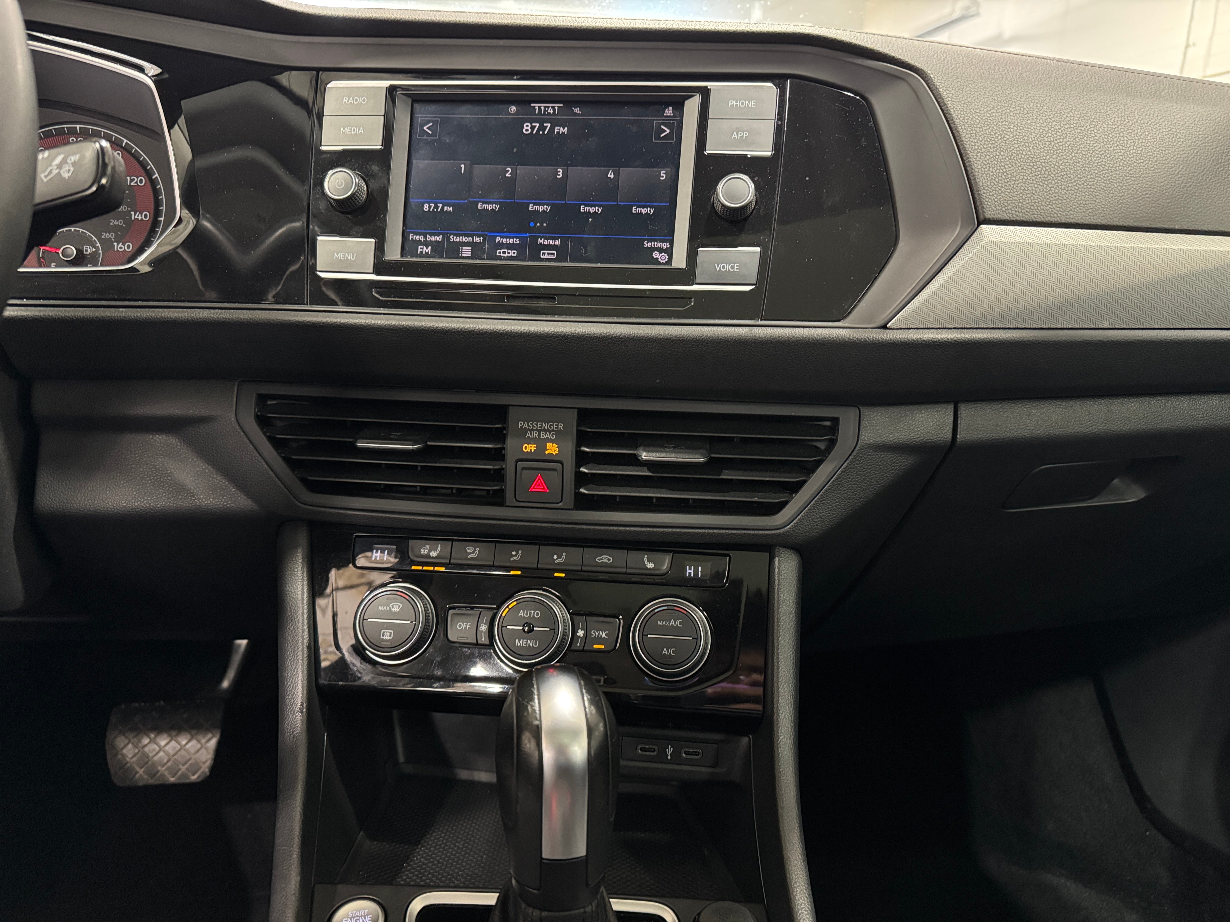 2020 Volkswagen Jetta SE 3