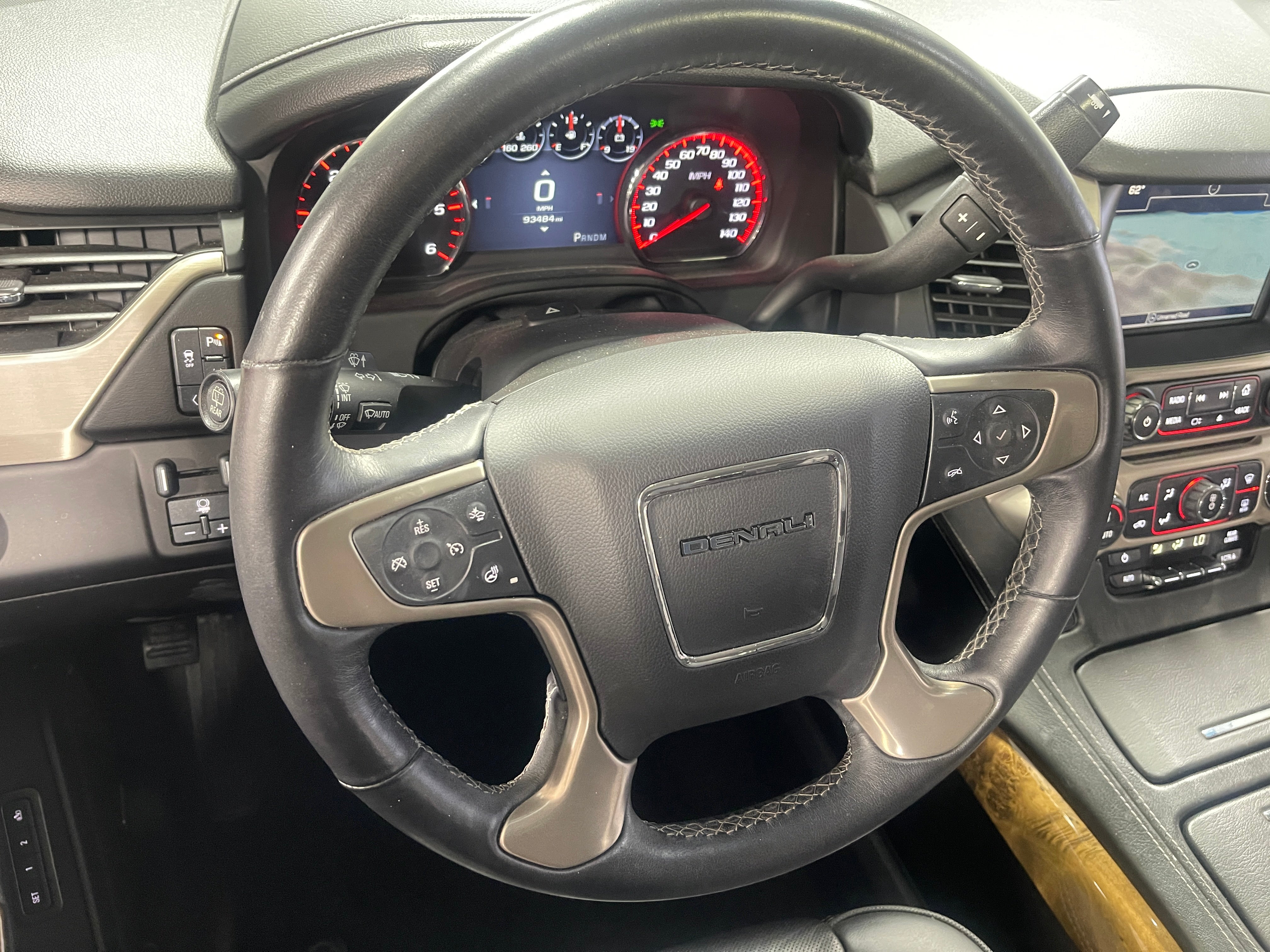 2016 GMC Yukon Denali 4