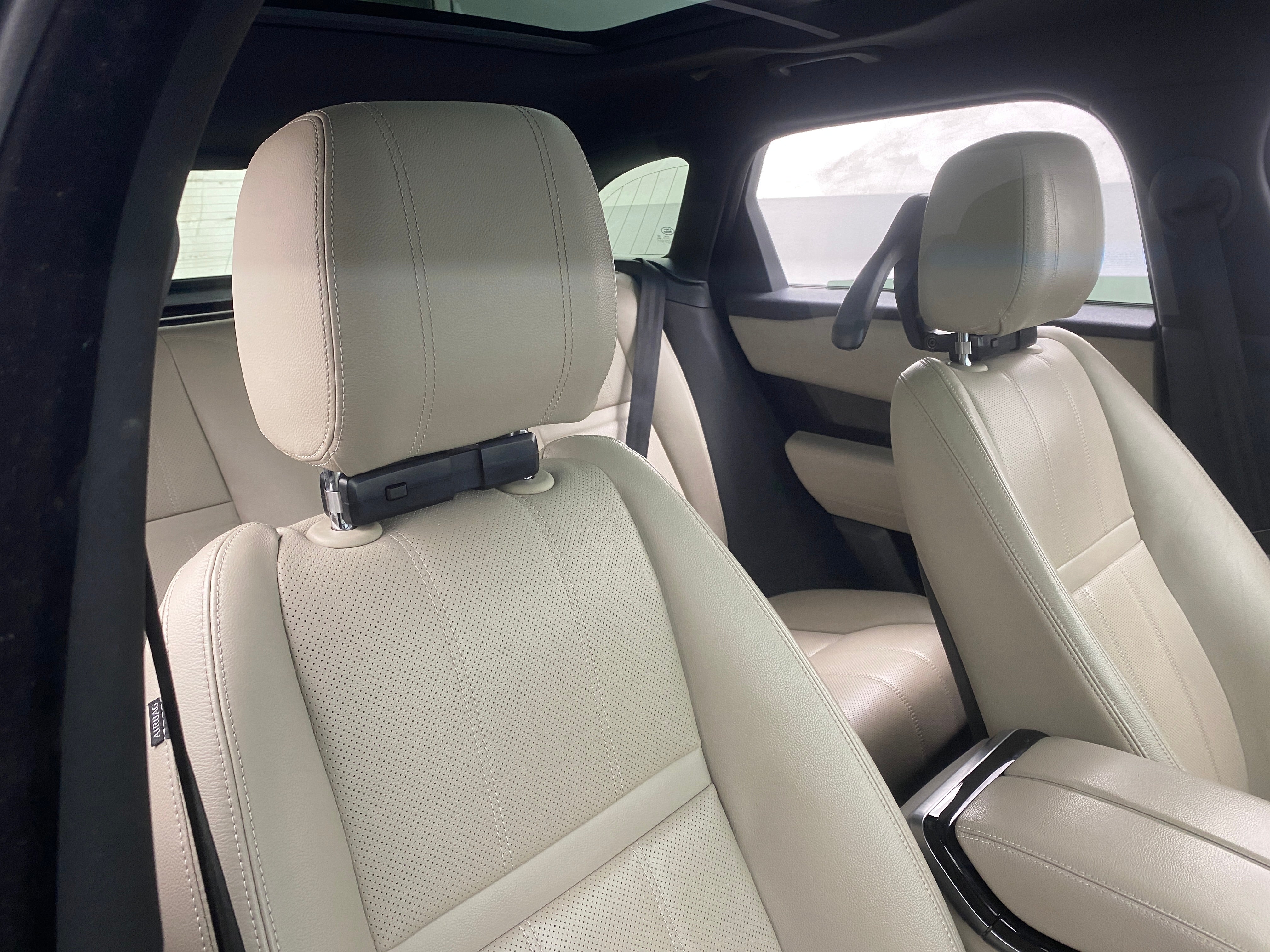 2018 Land Rover Range Rover Velar R-Dynamic SE 2