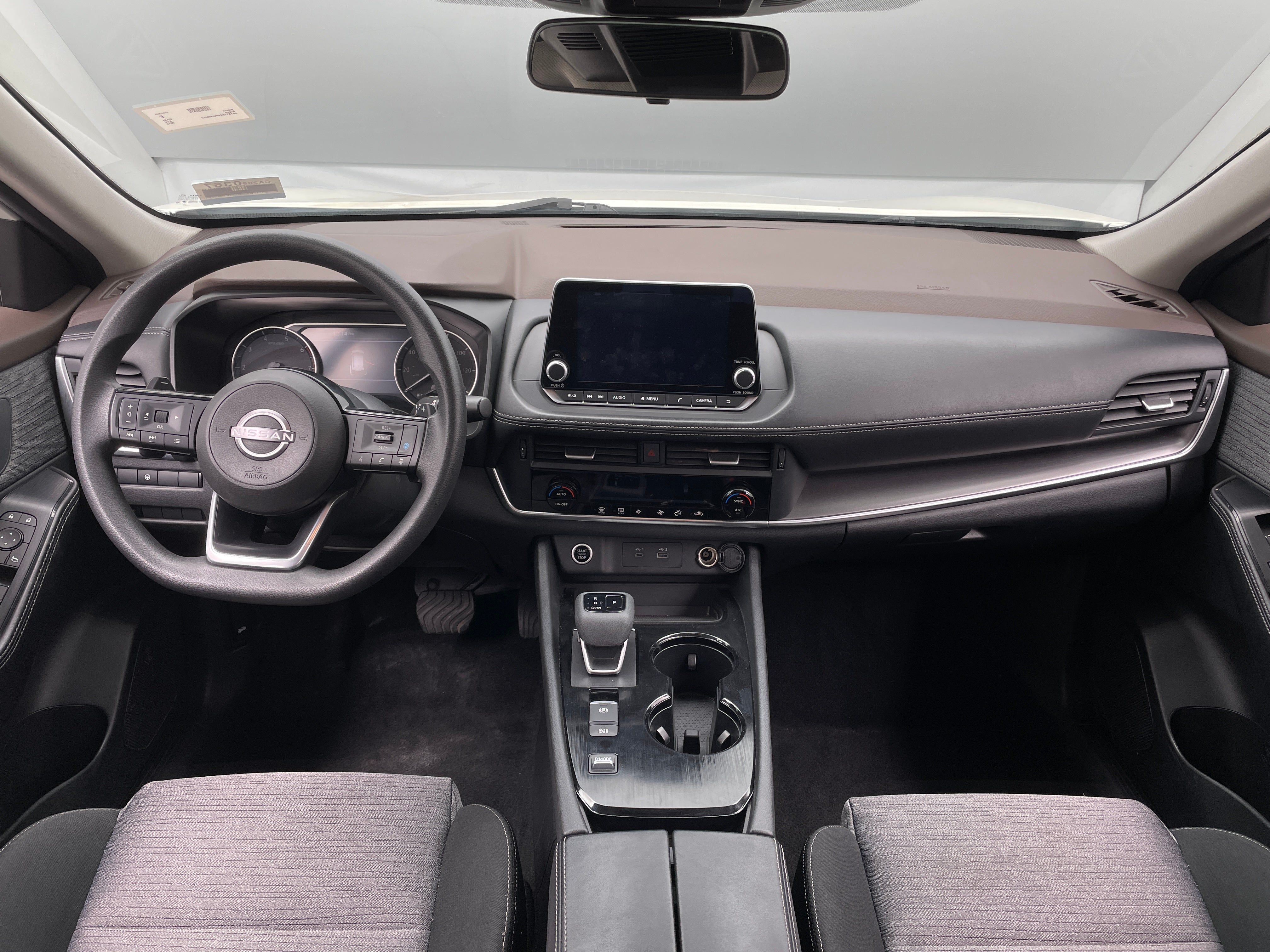 2023 Nissan Rogue SV 3