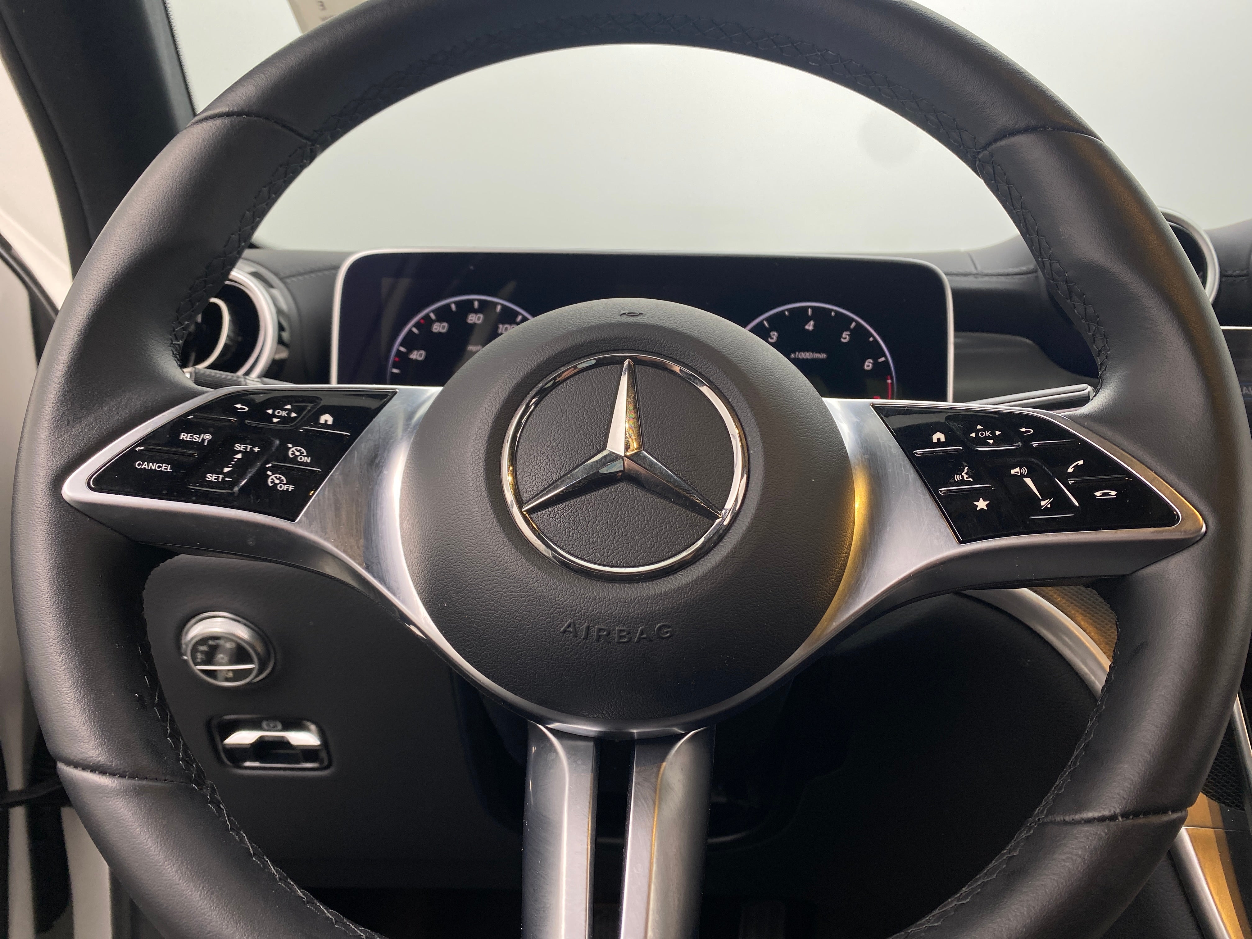 2024 Mercedes-Benz GLC 300 4