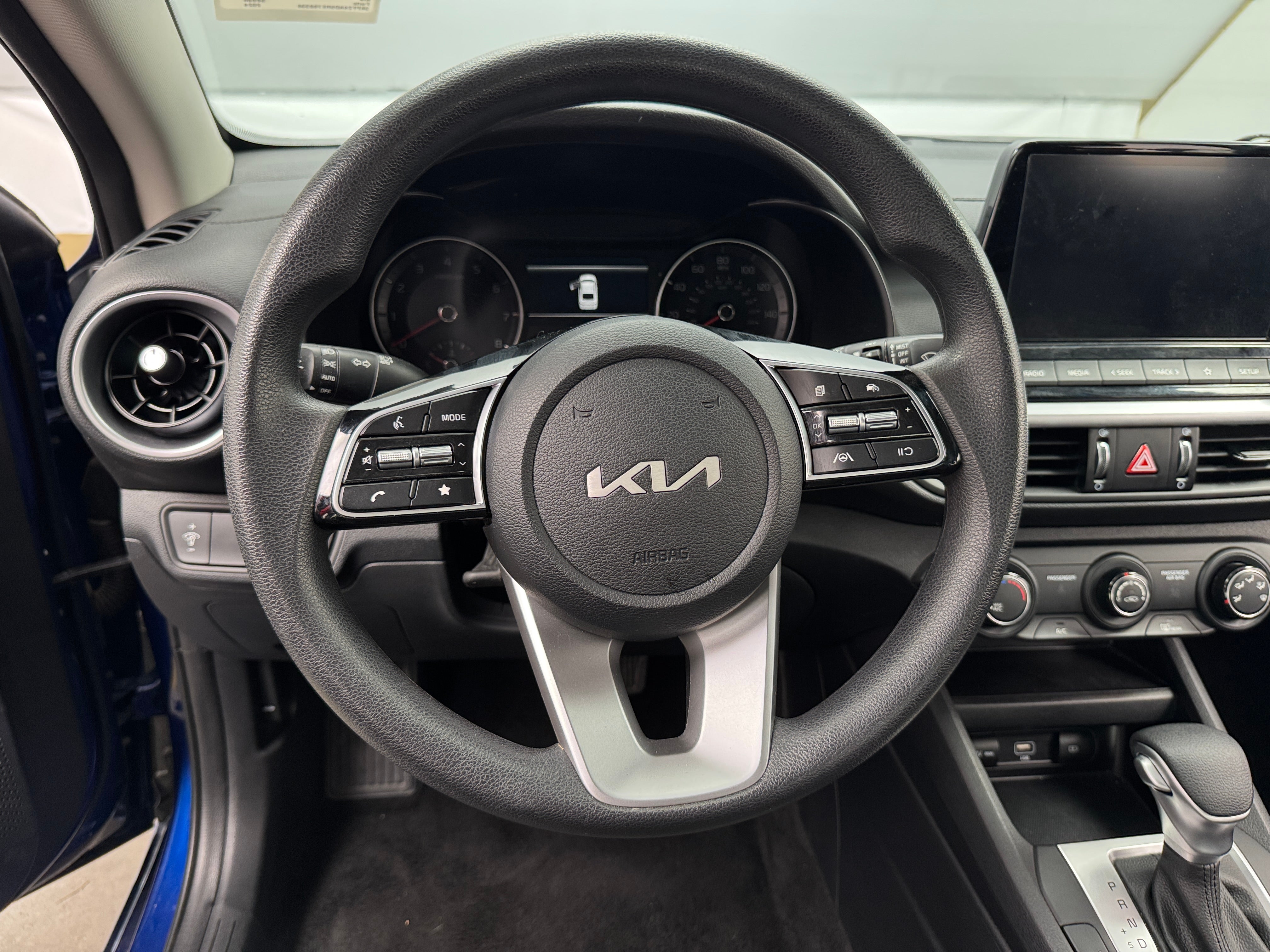 2024 Kia Forte LXS 5