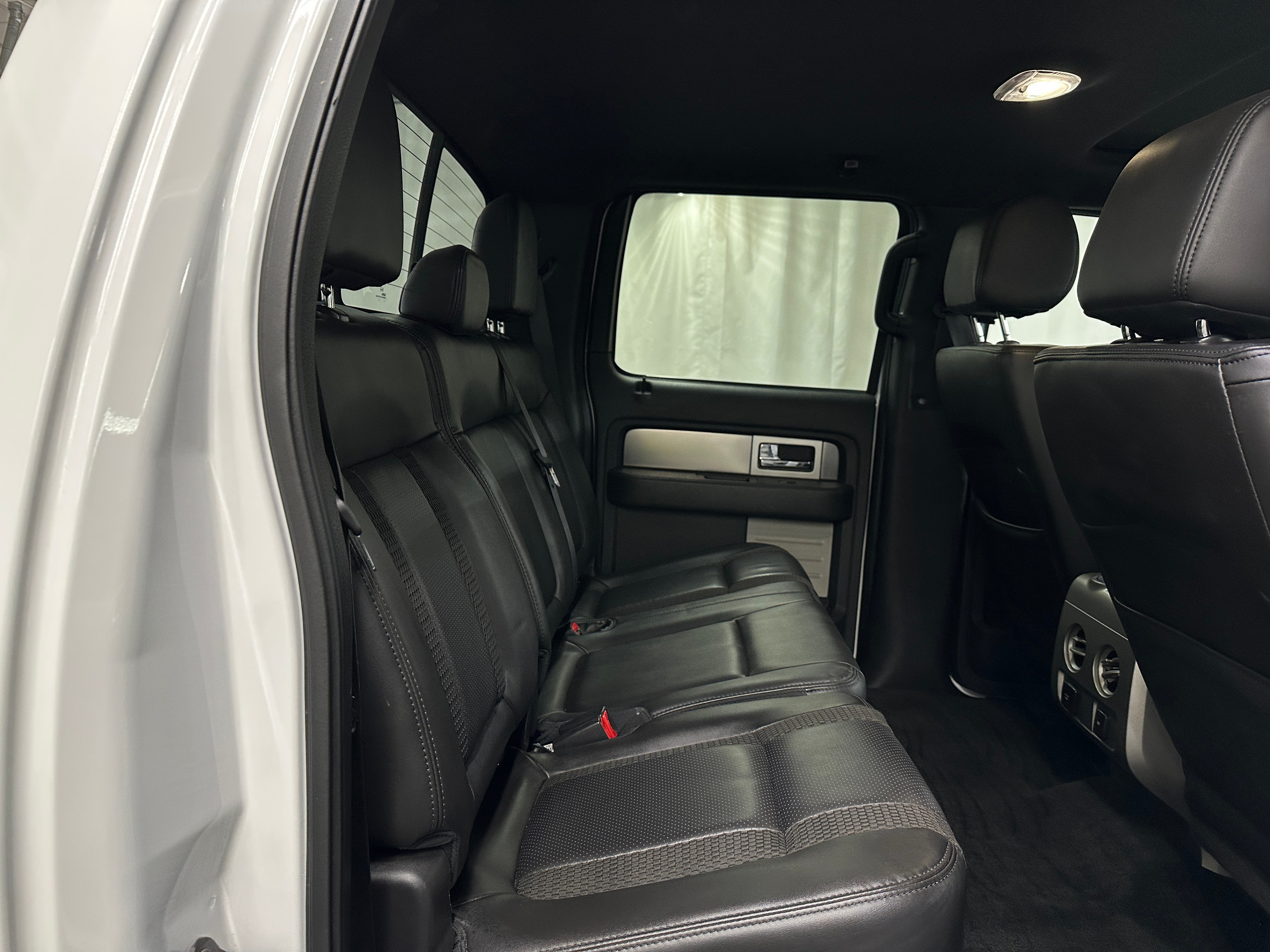 2014 Ford Econoline E-150 5