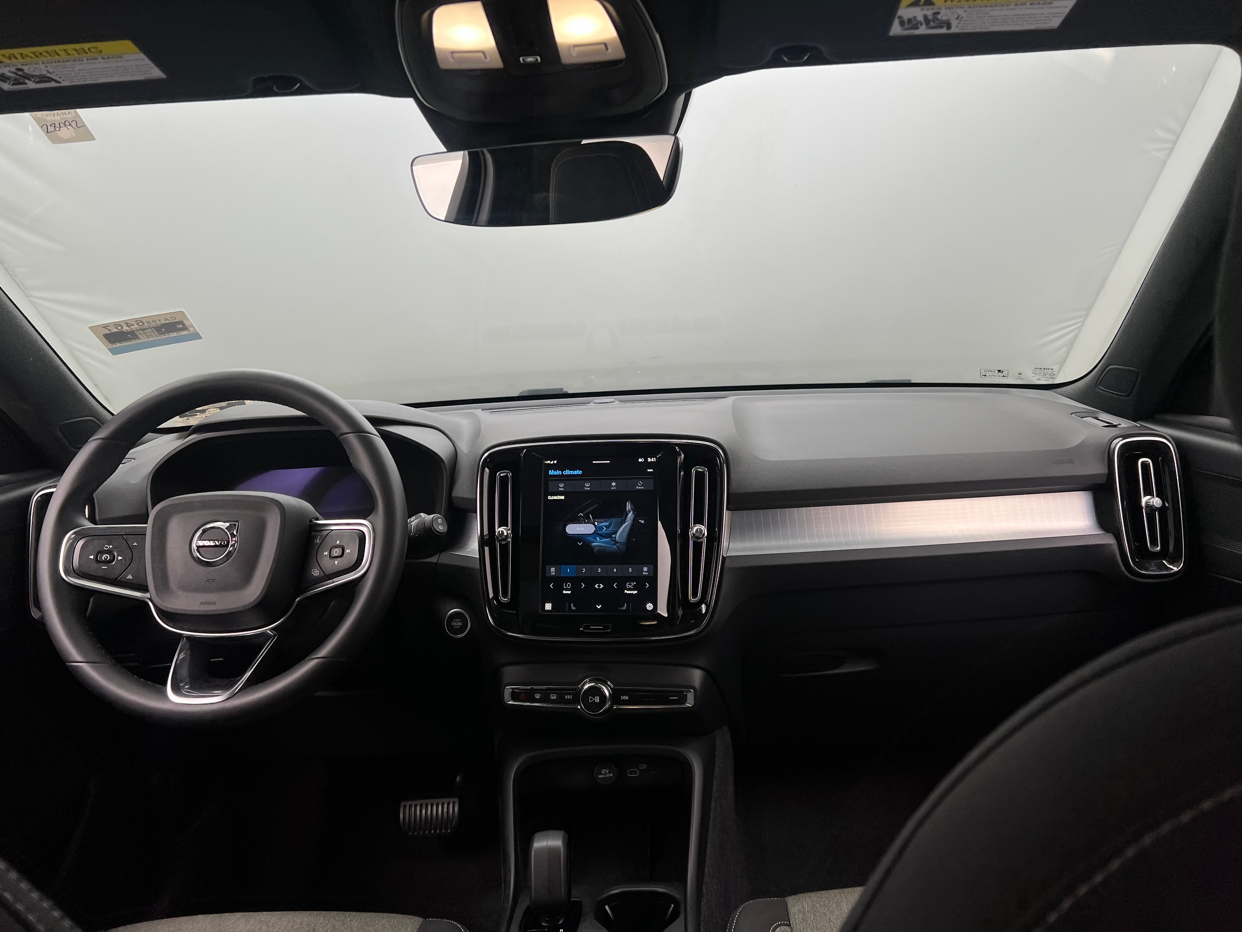 2024 Volvo XC40 B5 Core 3