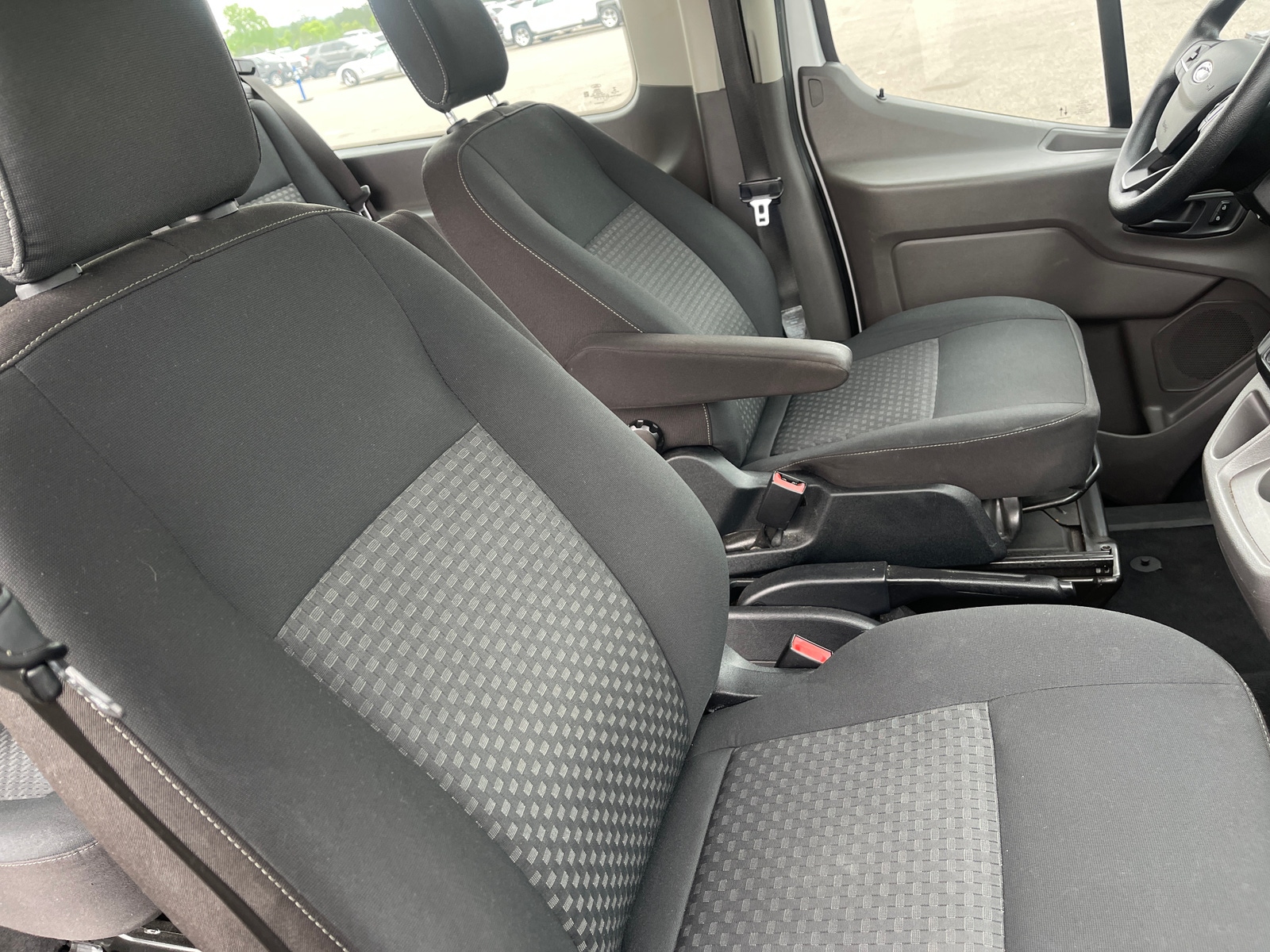 Thumbnail: 2020 Ford Econoline - 2