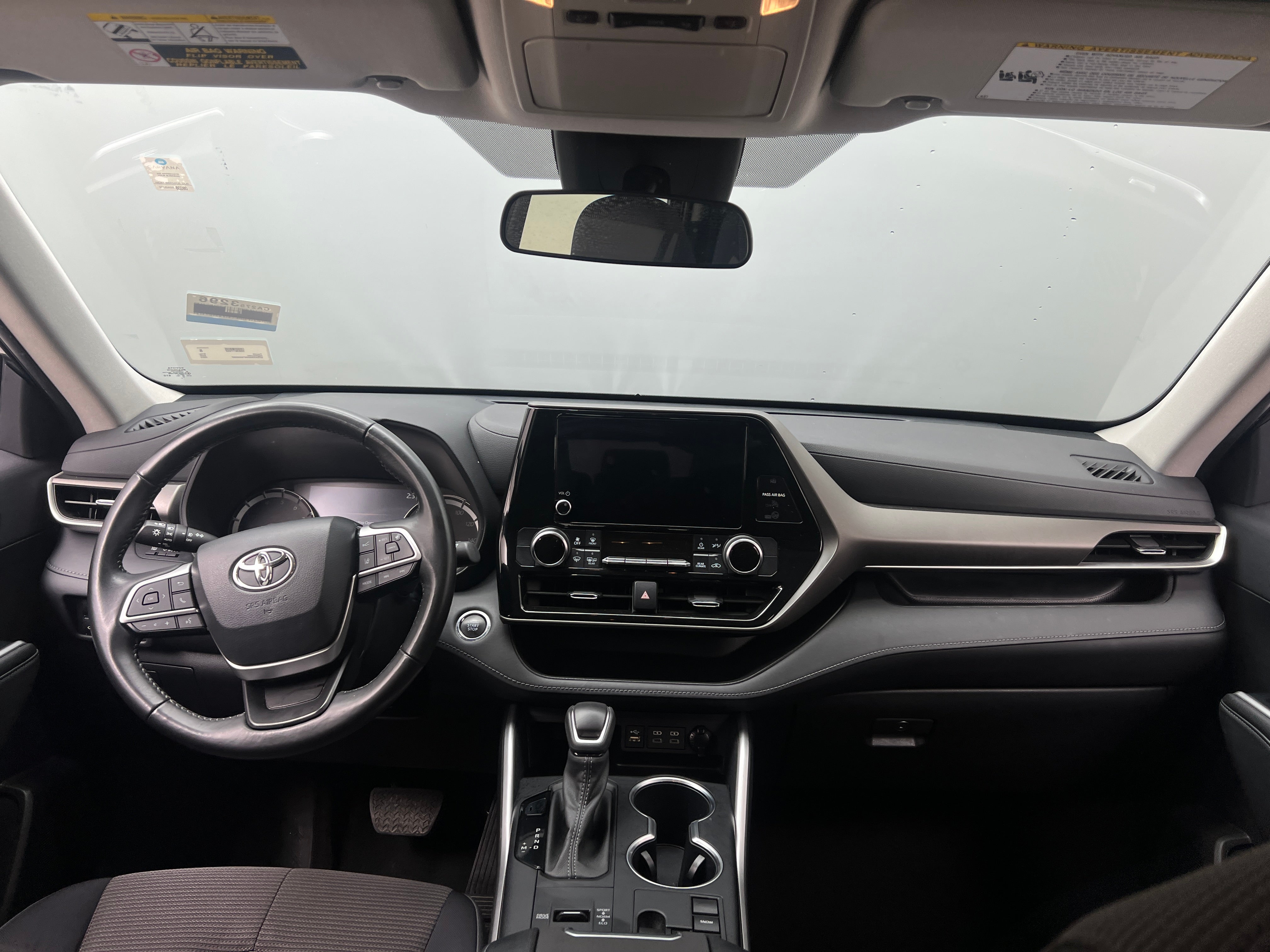2023 Toyota Highlander LE 3