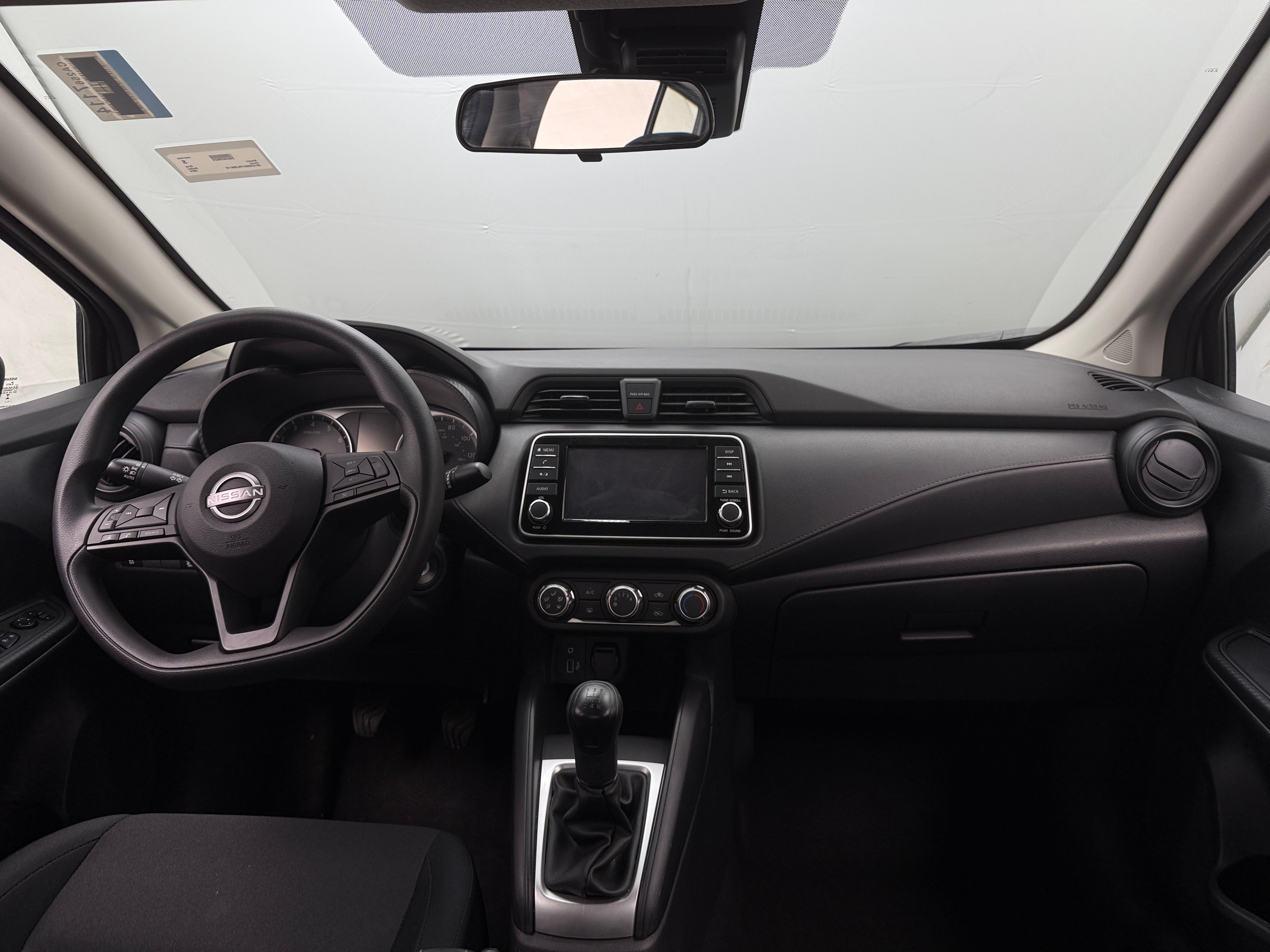 2024 Nissan Versa S 3