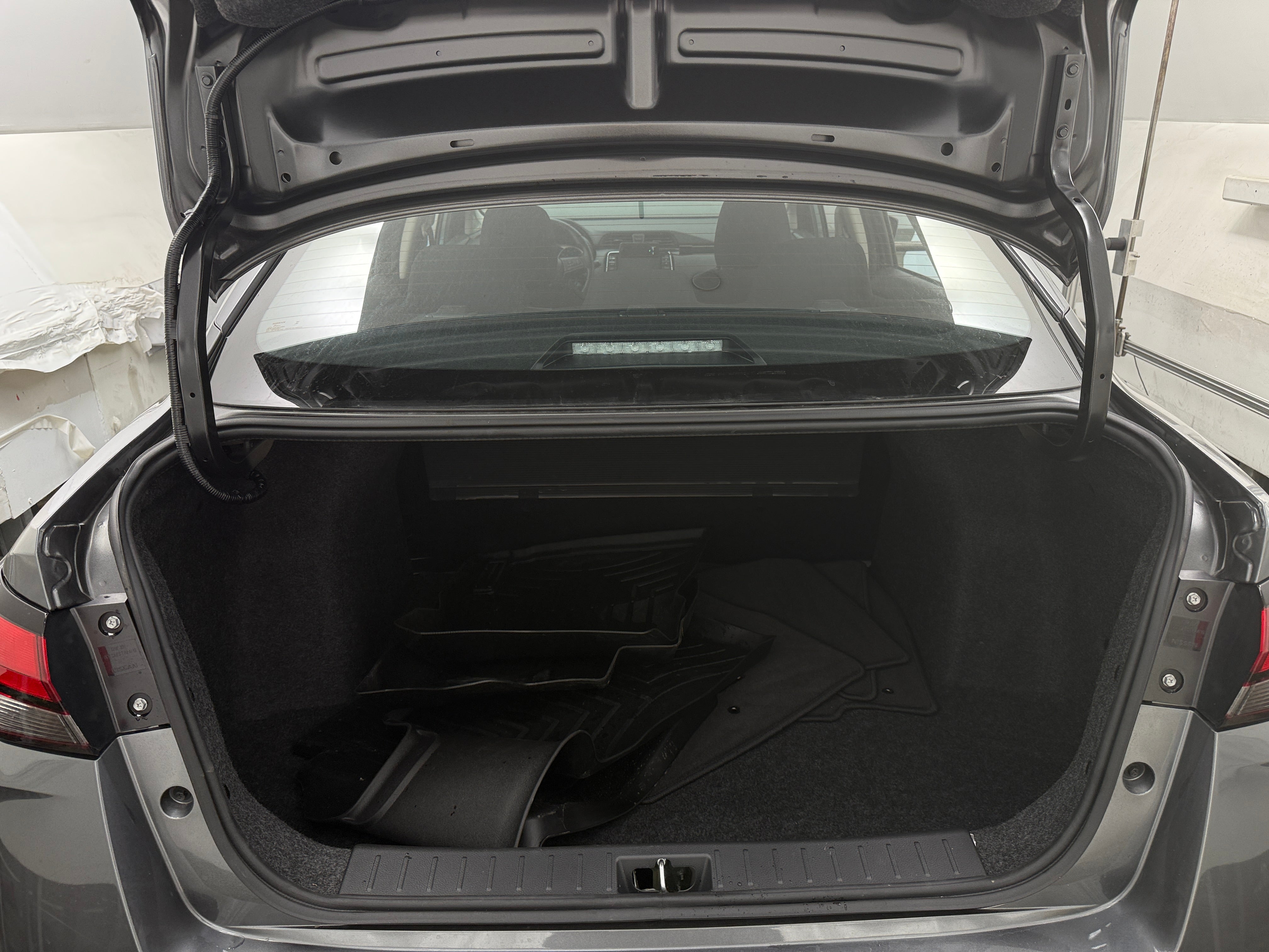 2024 Nissan Versa S 7