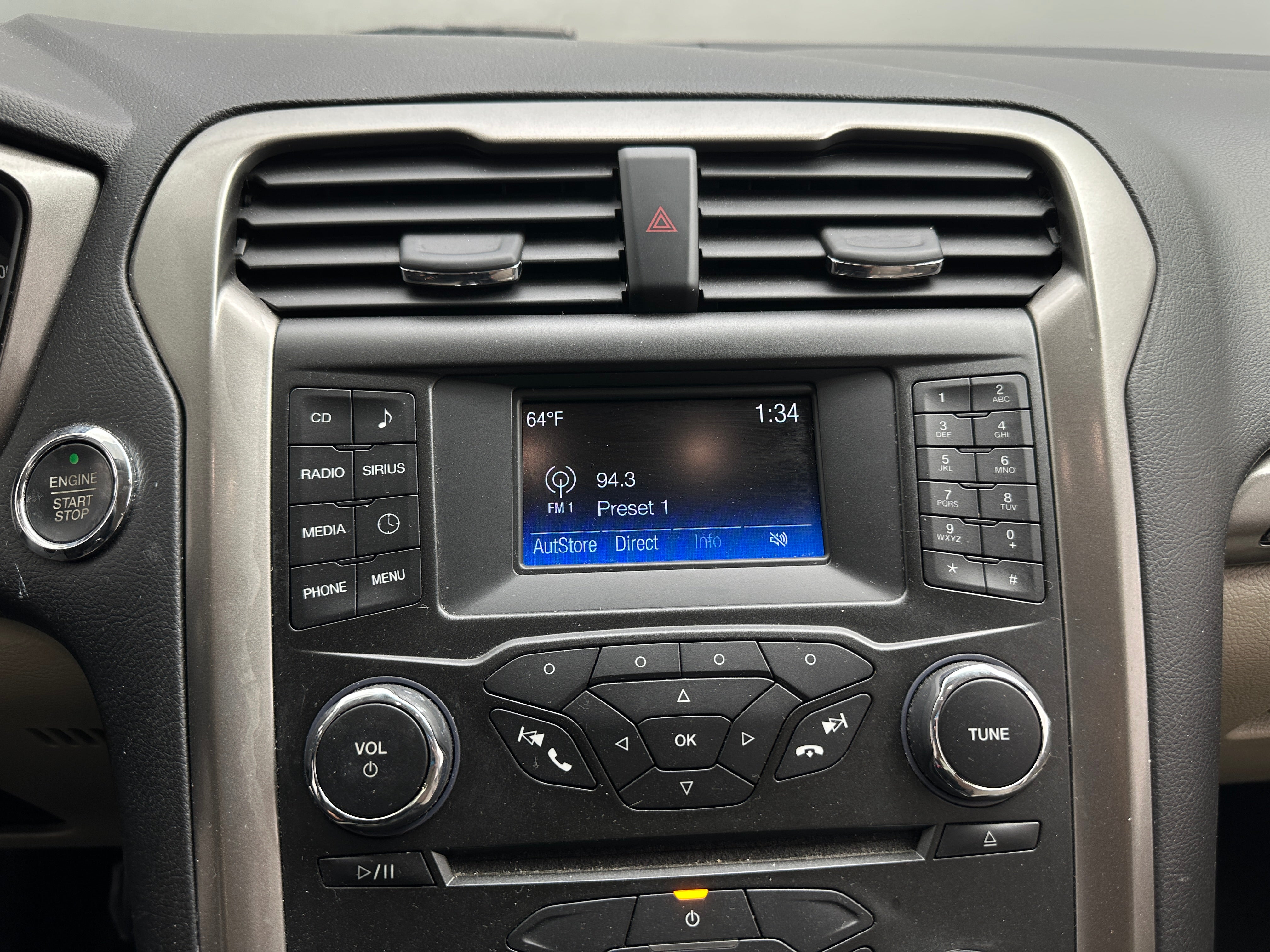 2017 Ford Fusion SE 4