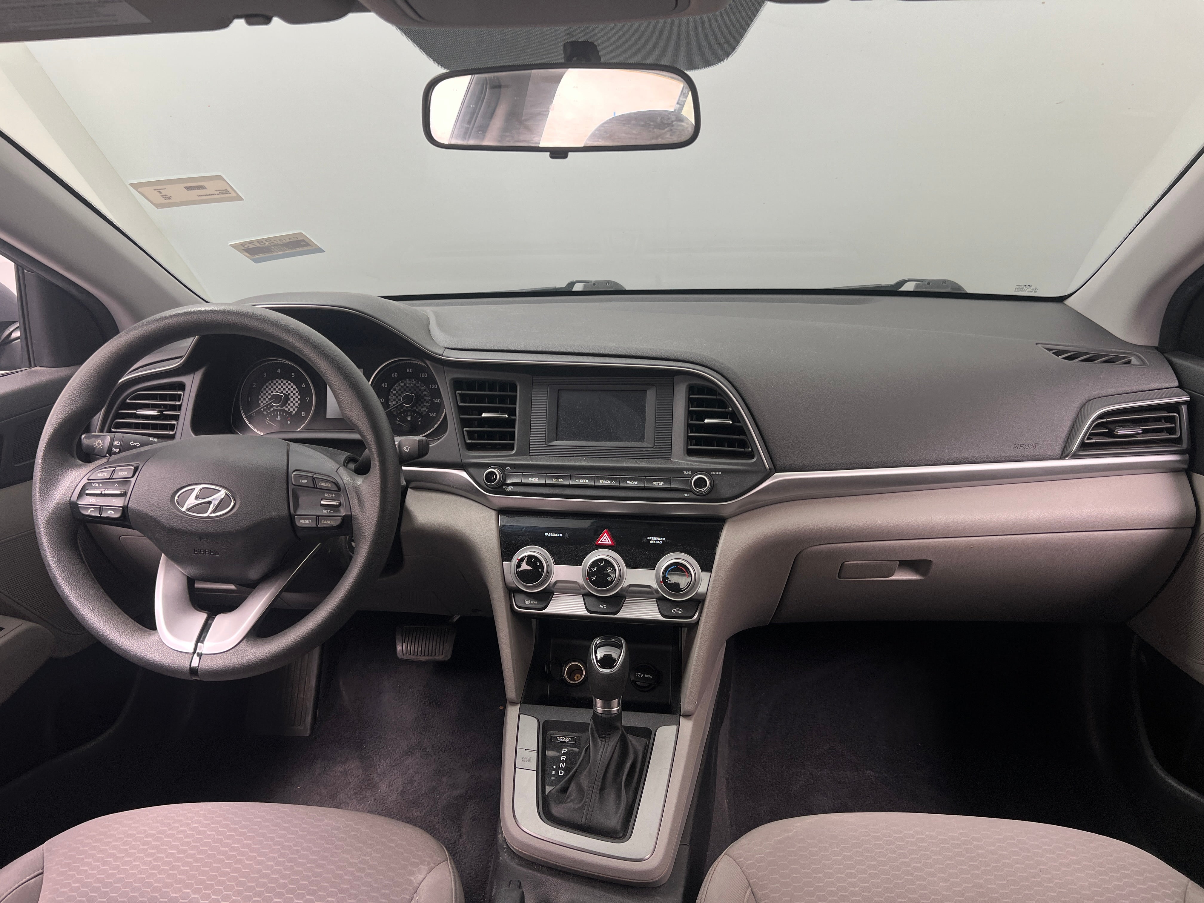 2019 Hyundai Elantra SE 3