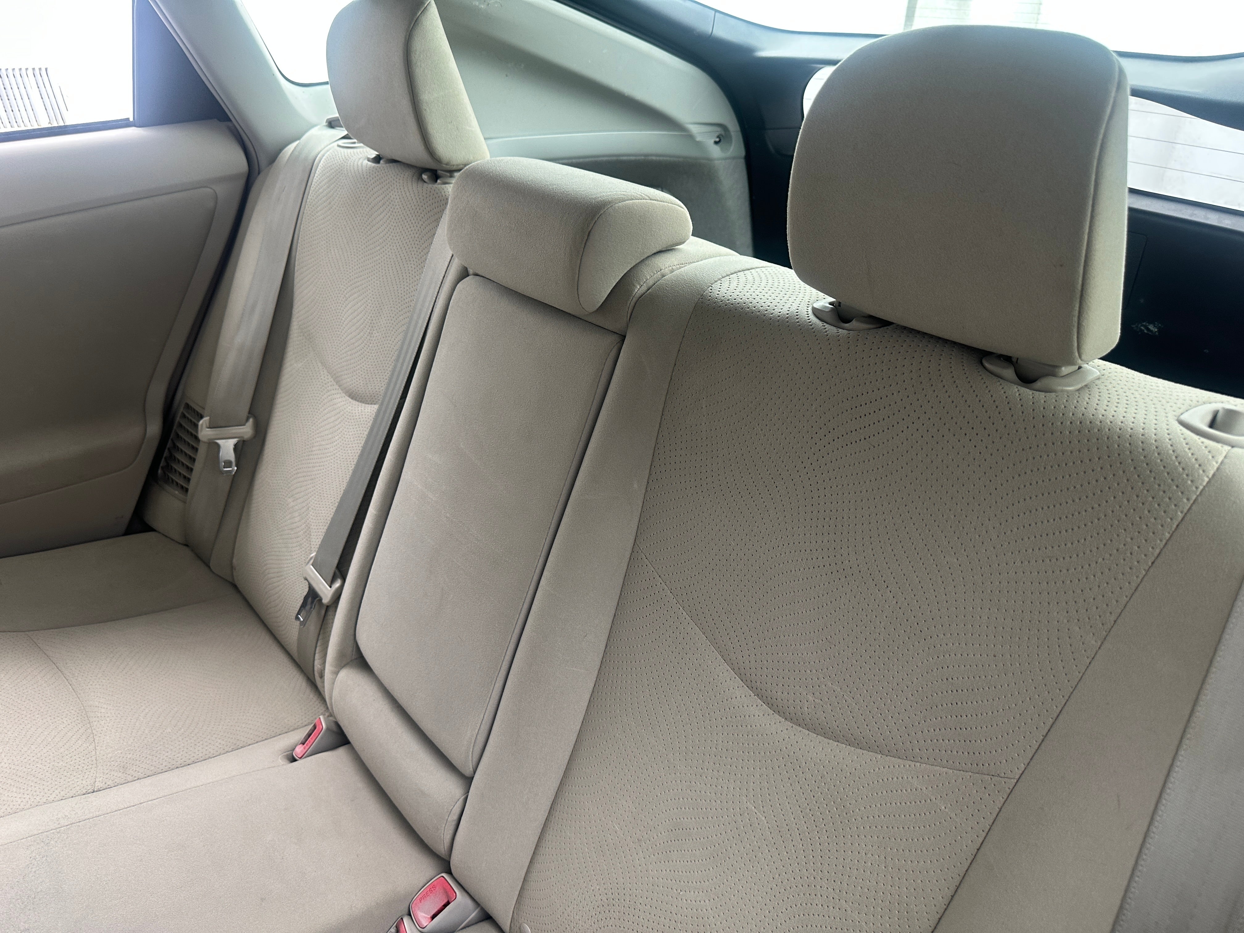 2011 Toyota Prius Two 6