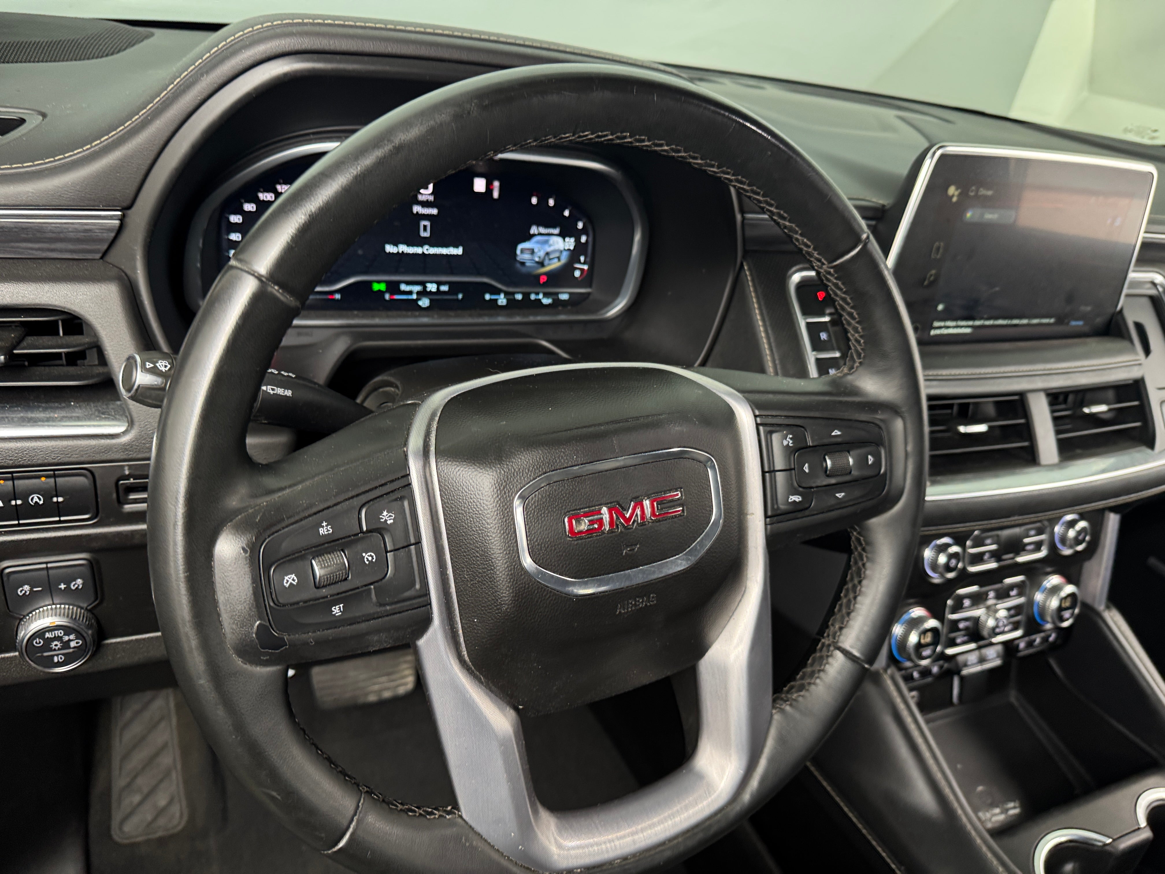 2023 GMC Yukon SLT 4