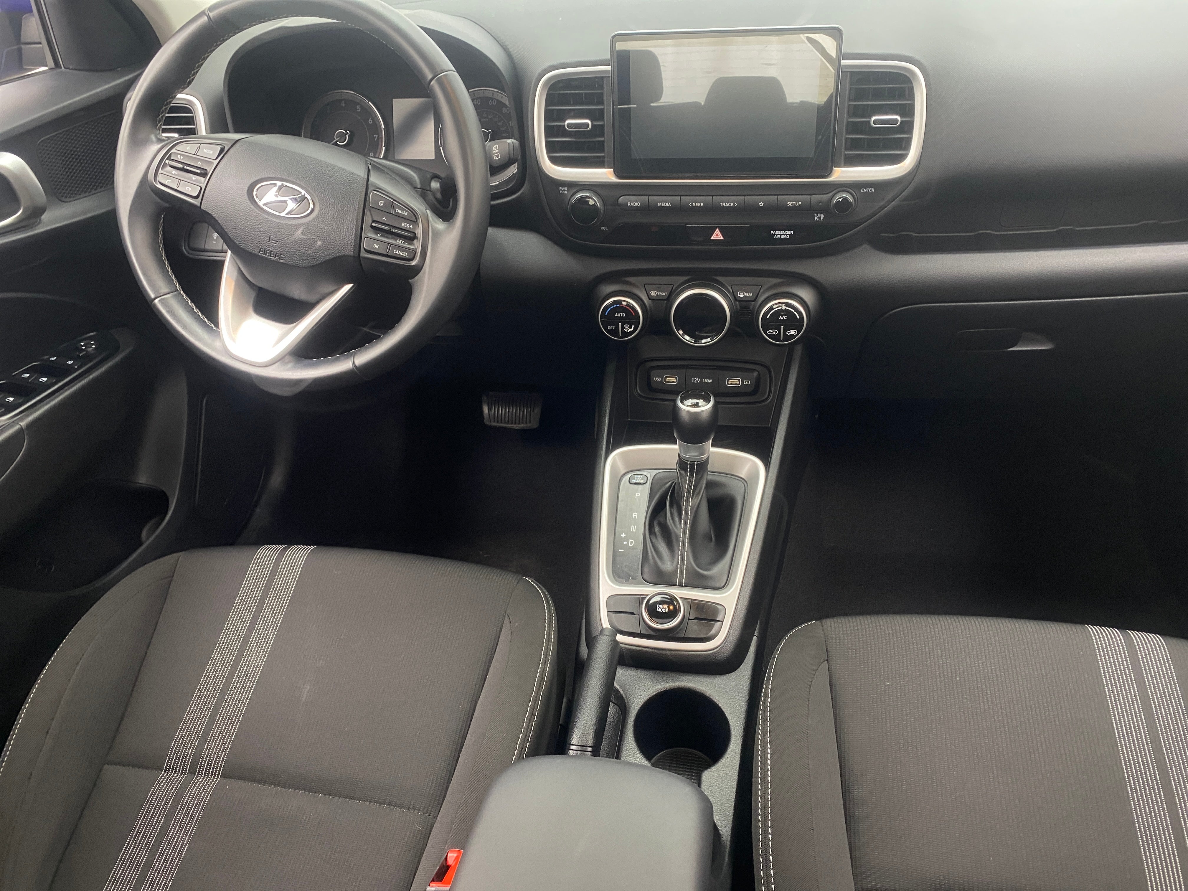 2022 Hyundai Venue SEL 3