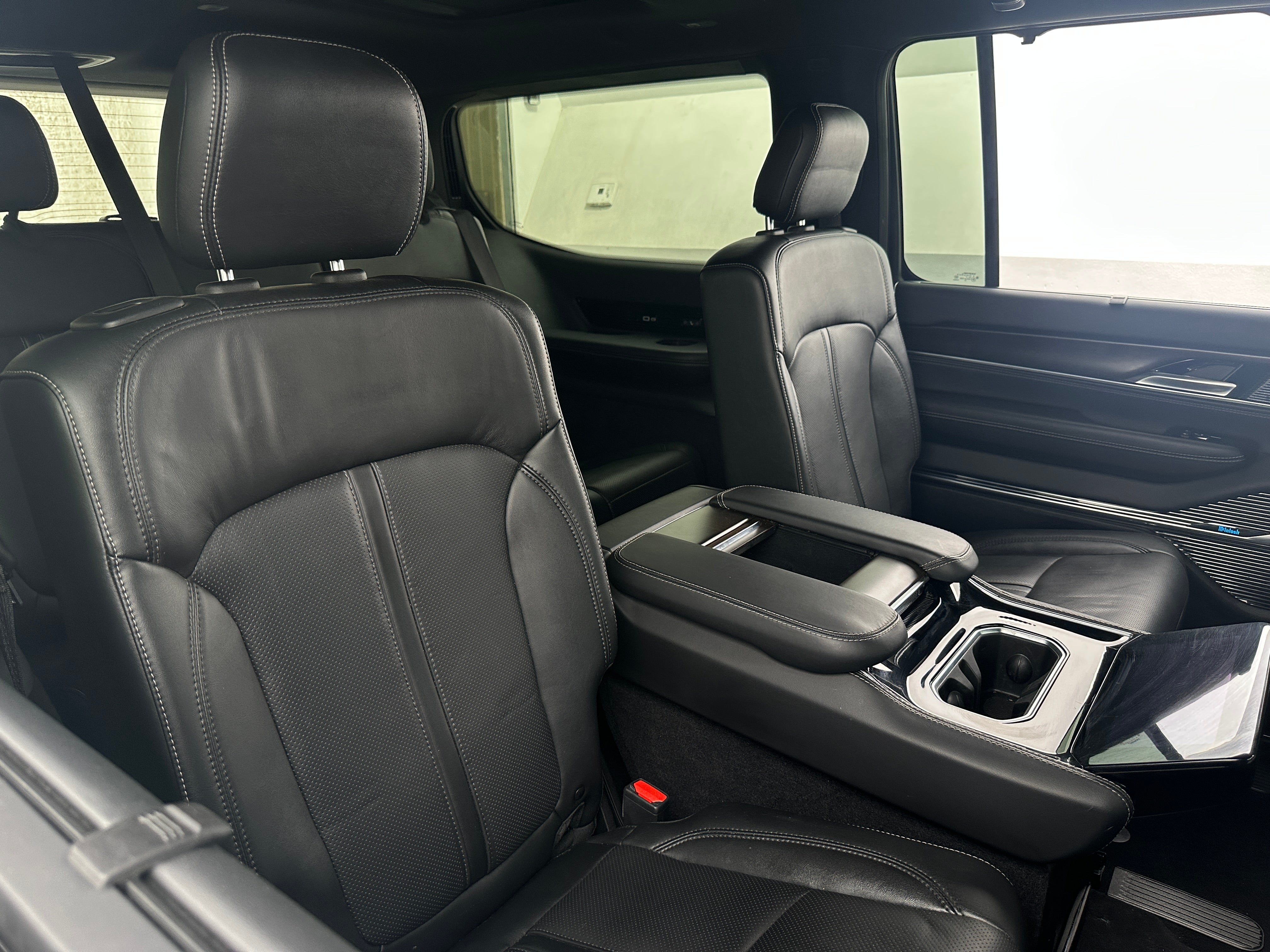 2022 Jeep Grand Wagoneer Series I 5