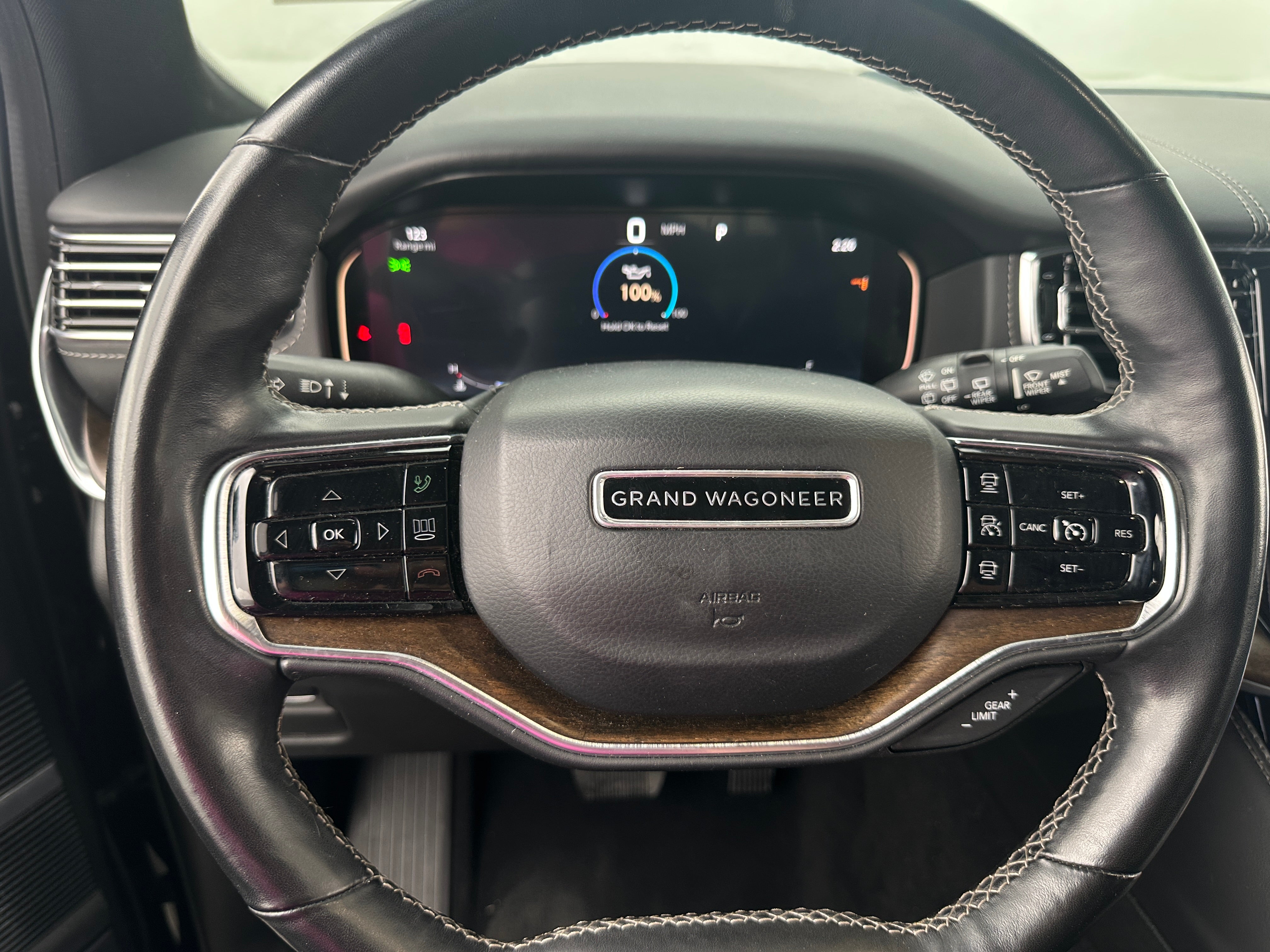 2022 Jeep Grand Wagoneer Series I 4