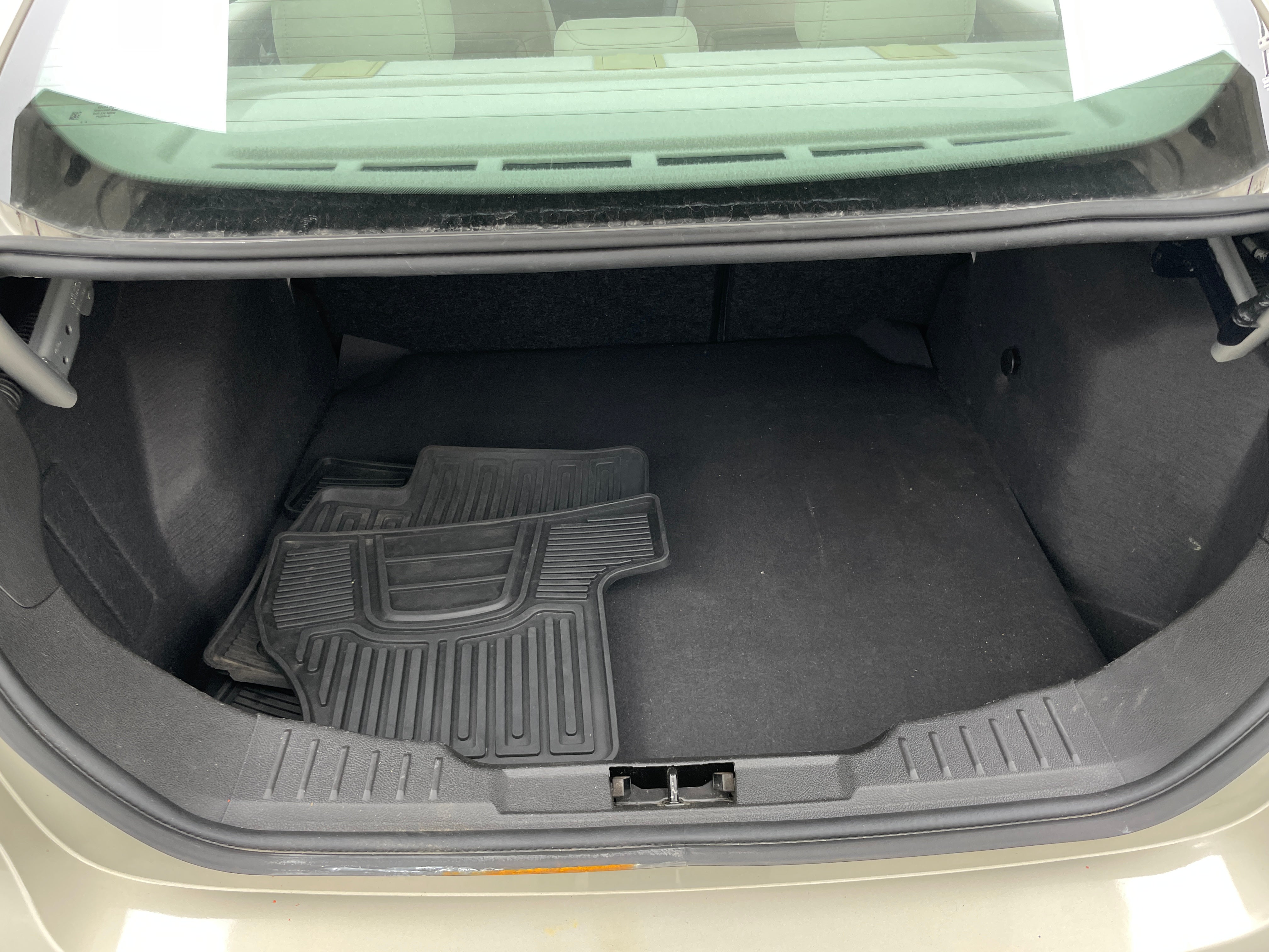 2016 Ford Focus SE 7
