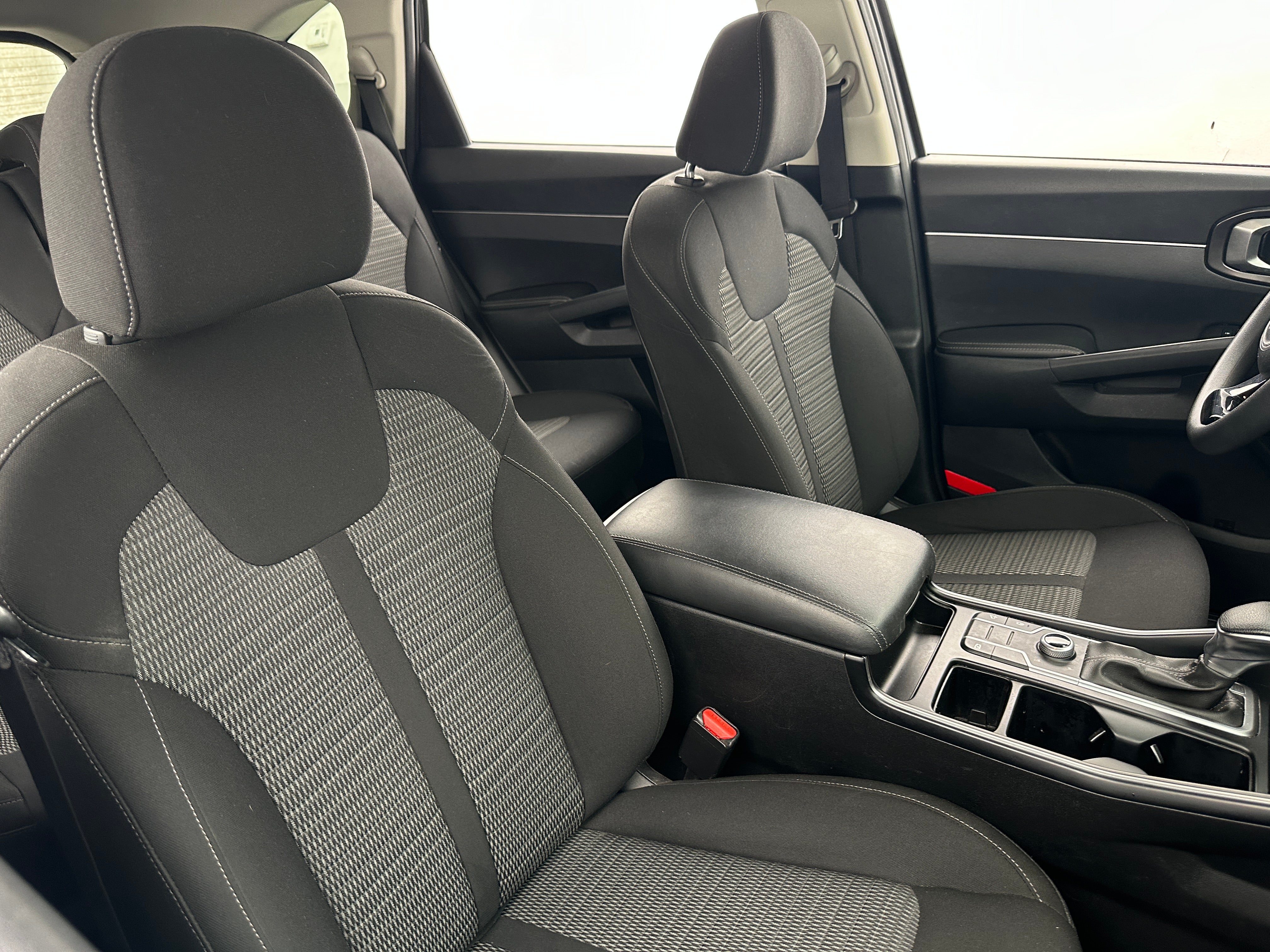 2022 Kia Sorento LX 2