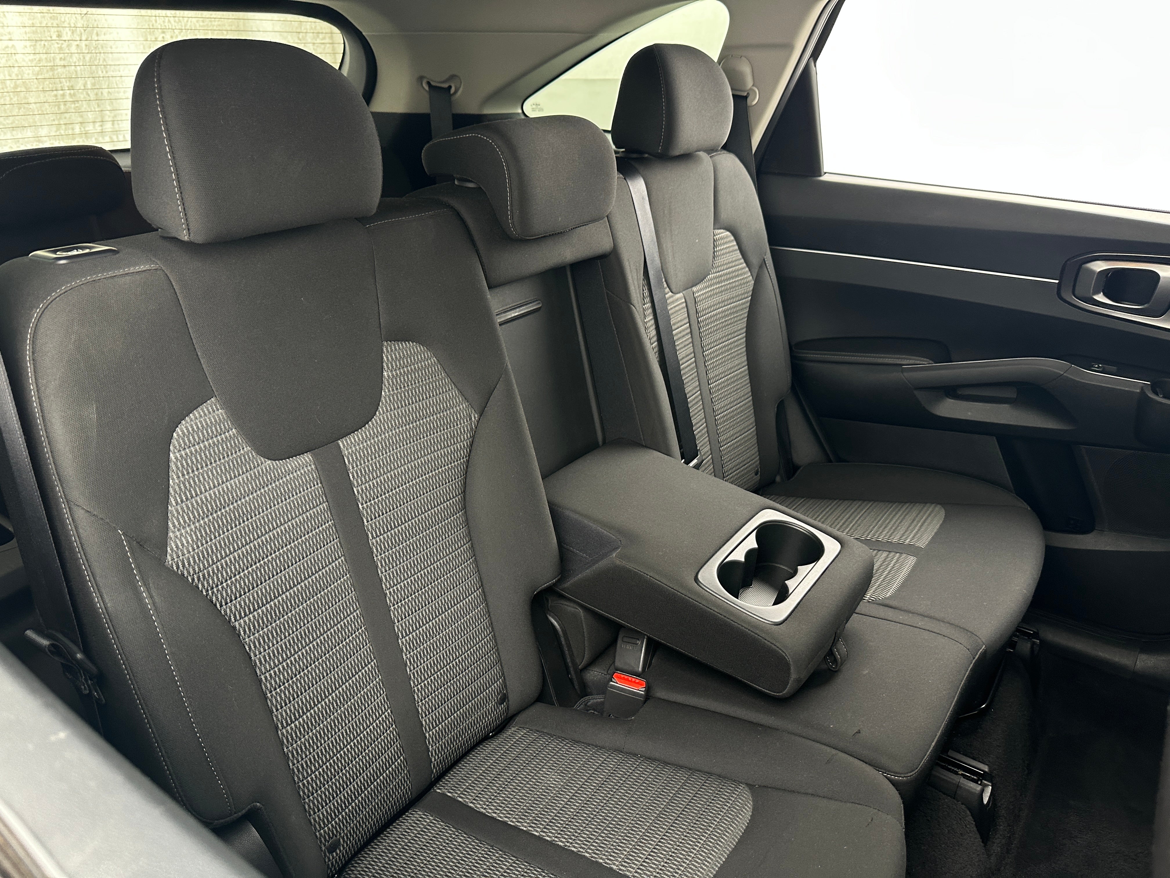 2022 Kia Sorento LX 6