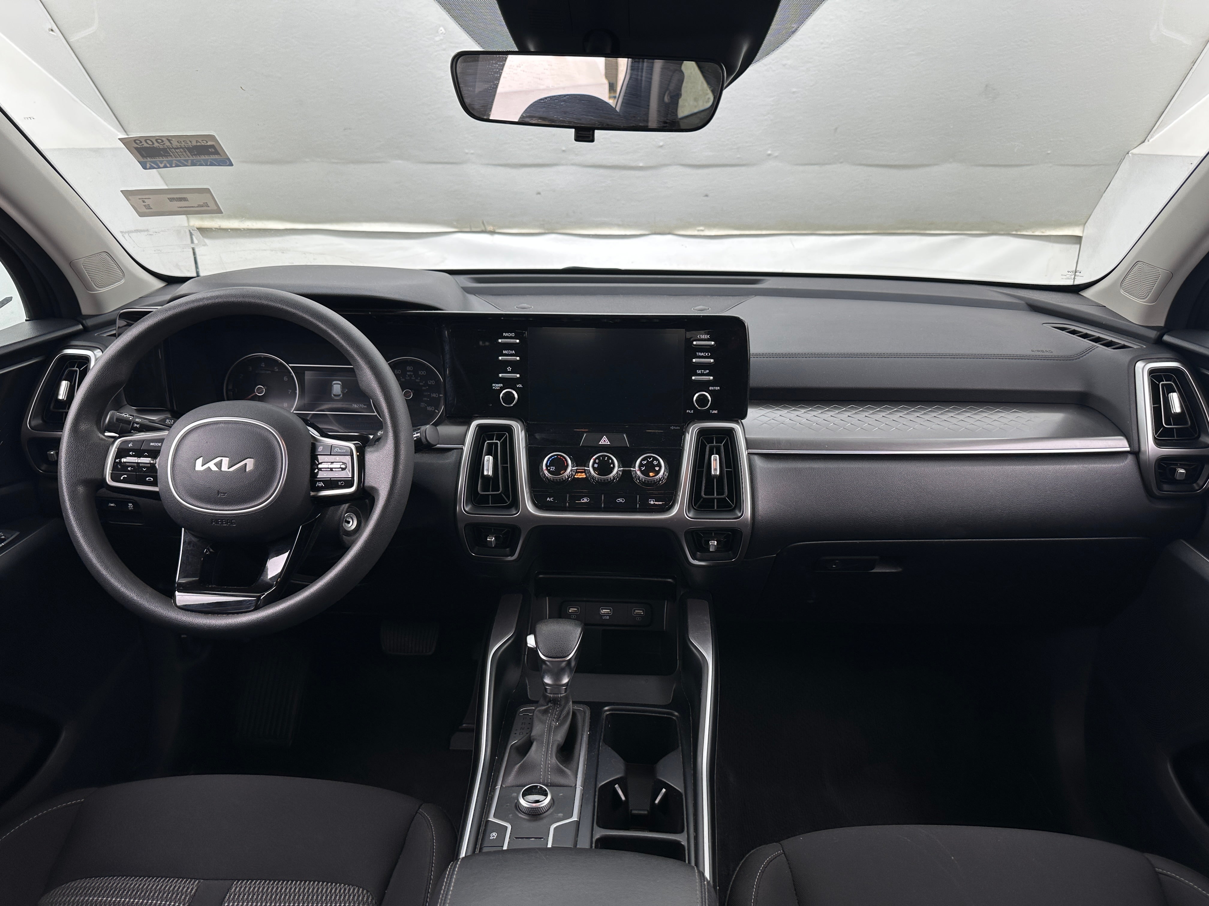 2022 Kia Sorento LX 3