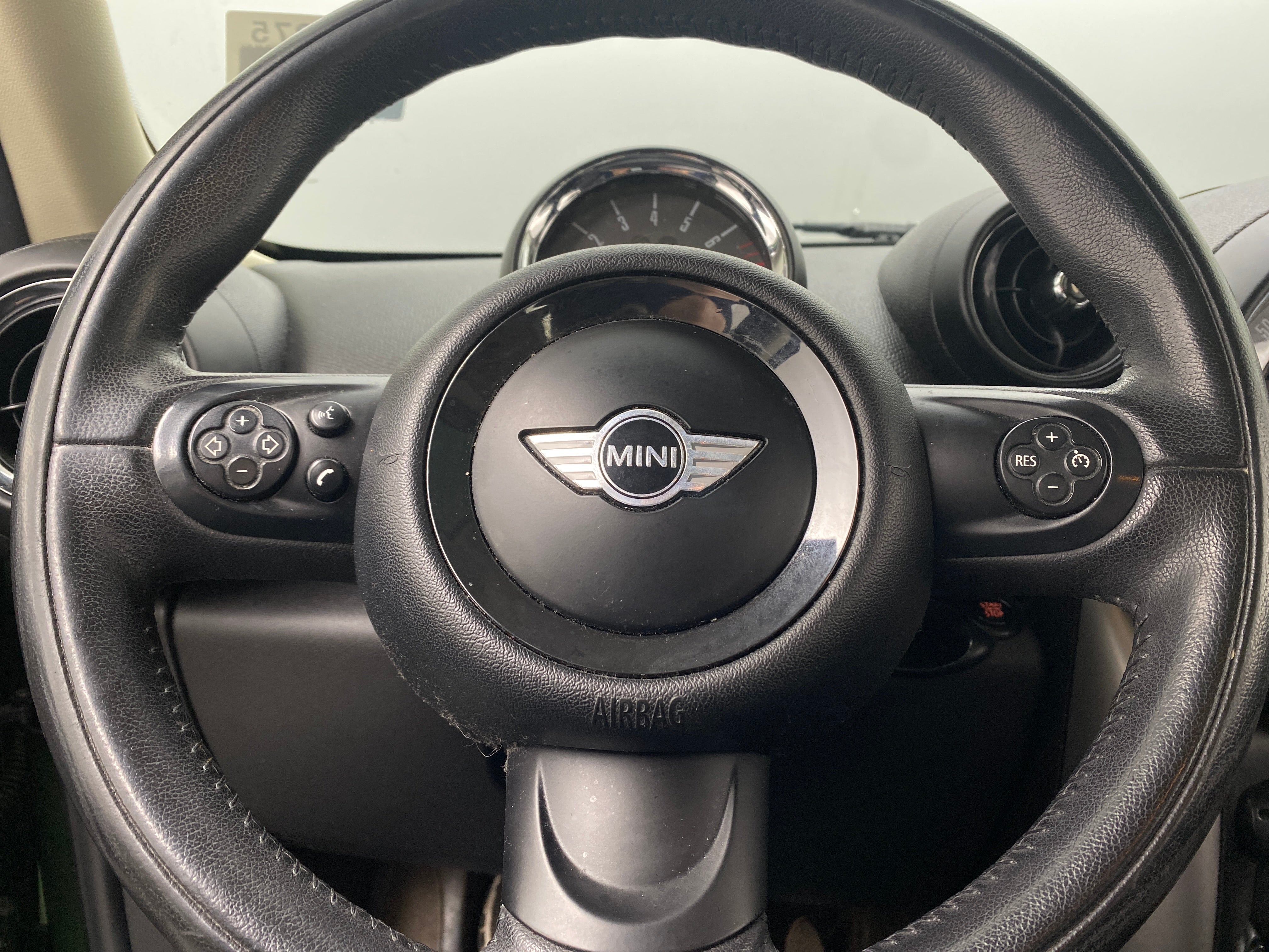 2015 MINI Cooper Countryman  4