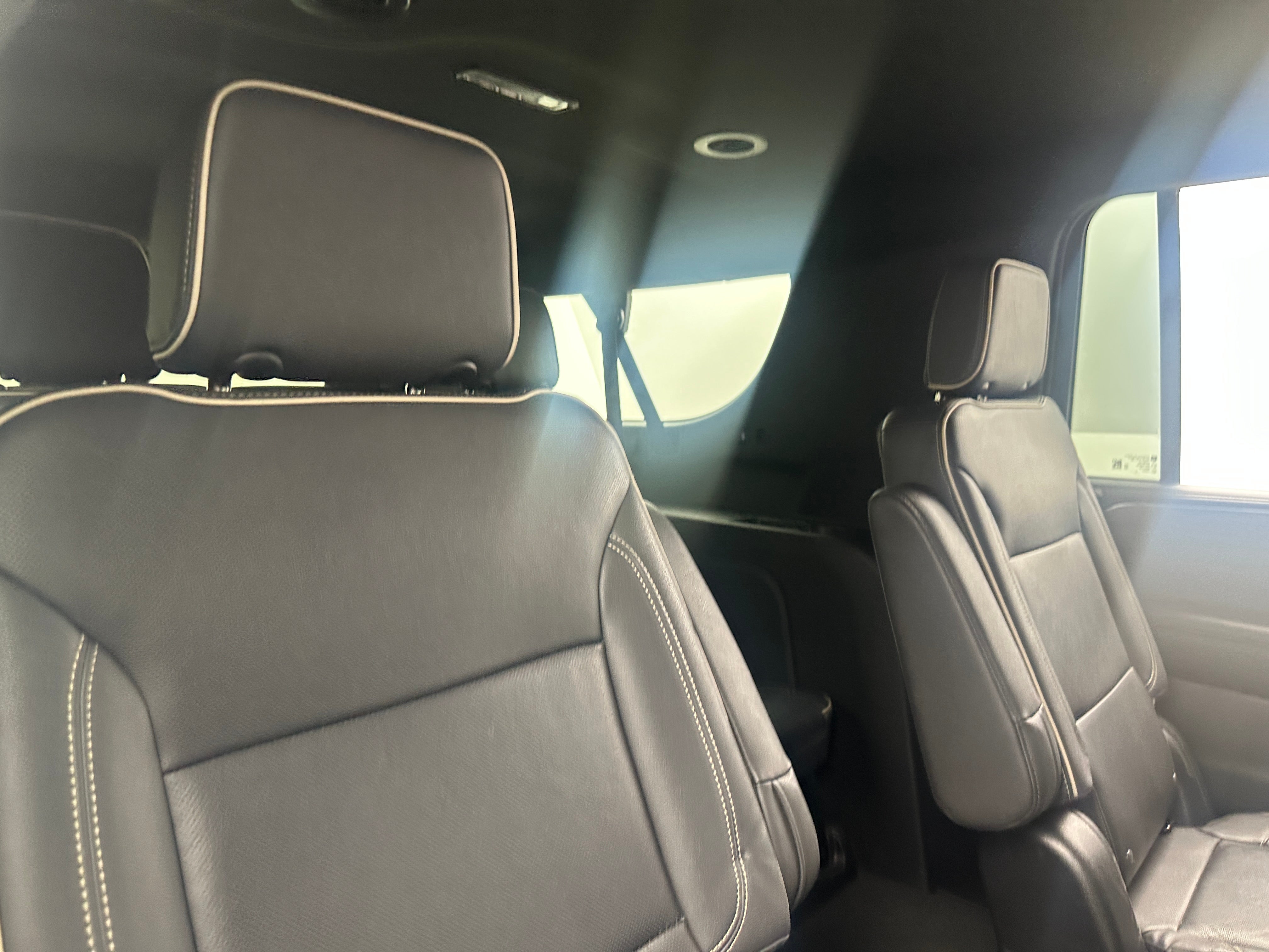 2023 Chevrolet Suburban Premier 6