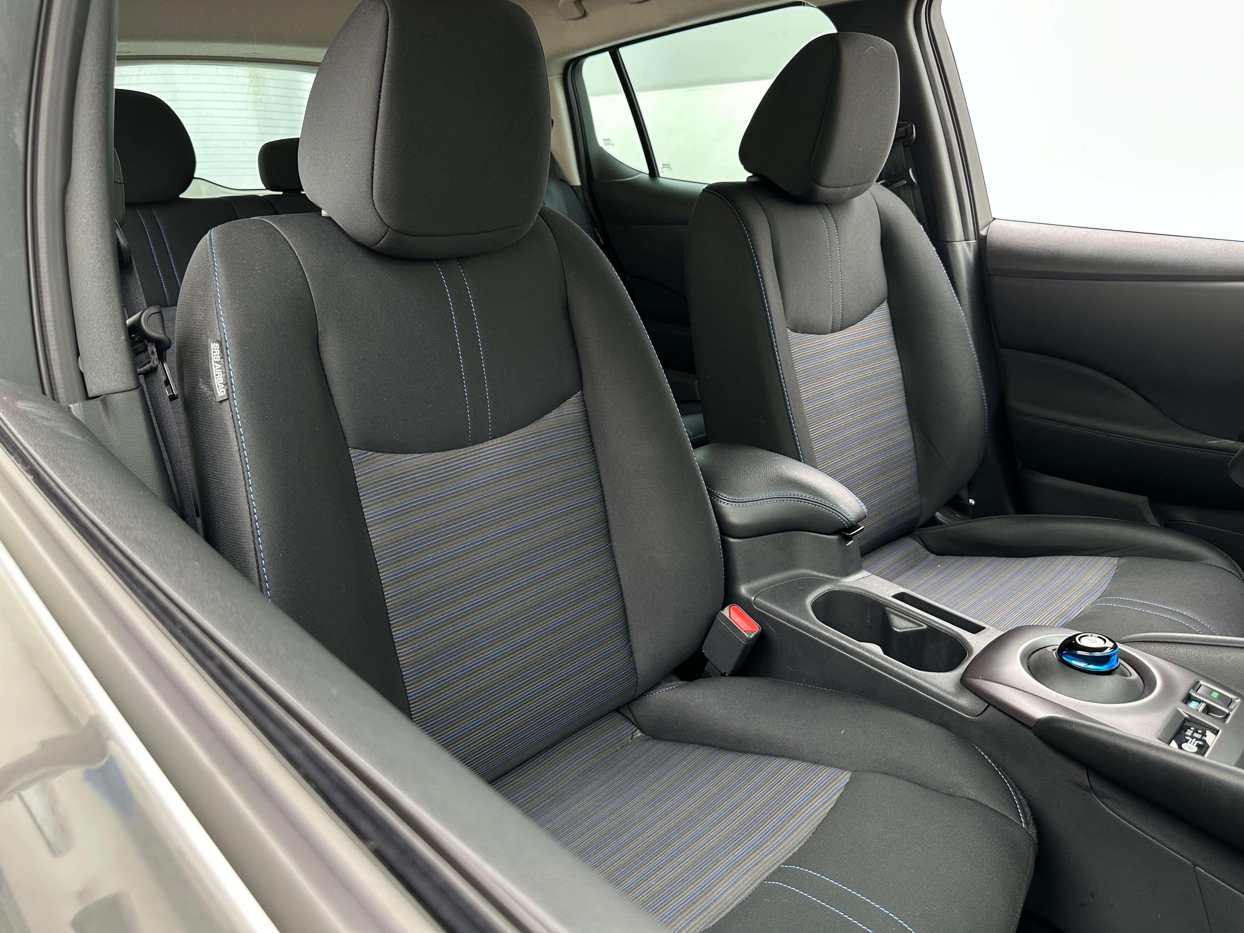 2023 Nissan Leaf S 2