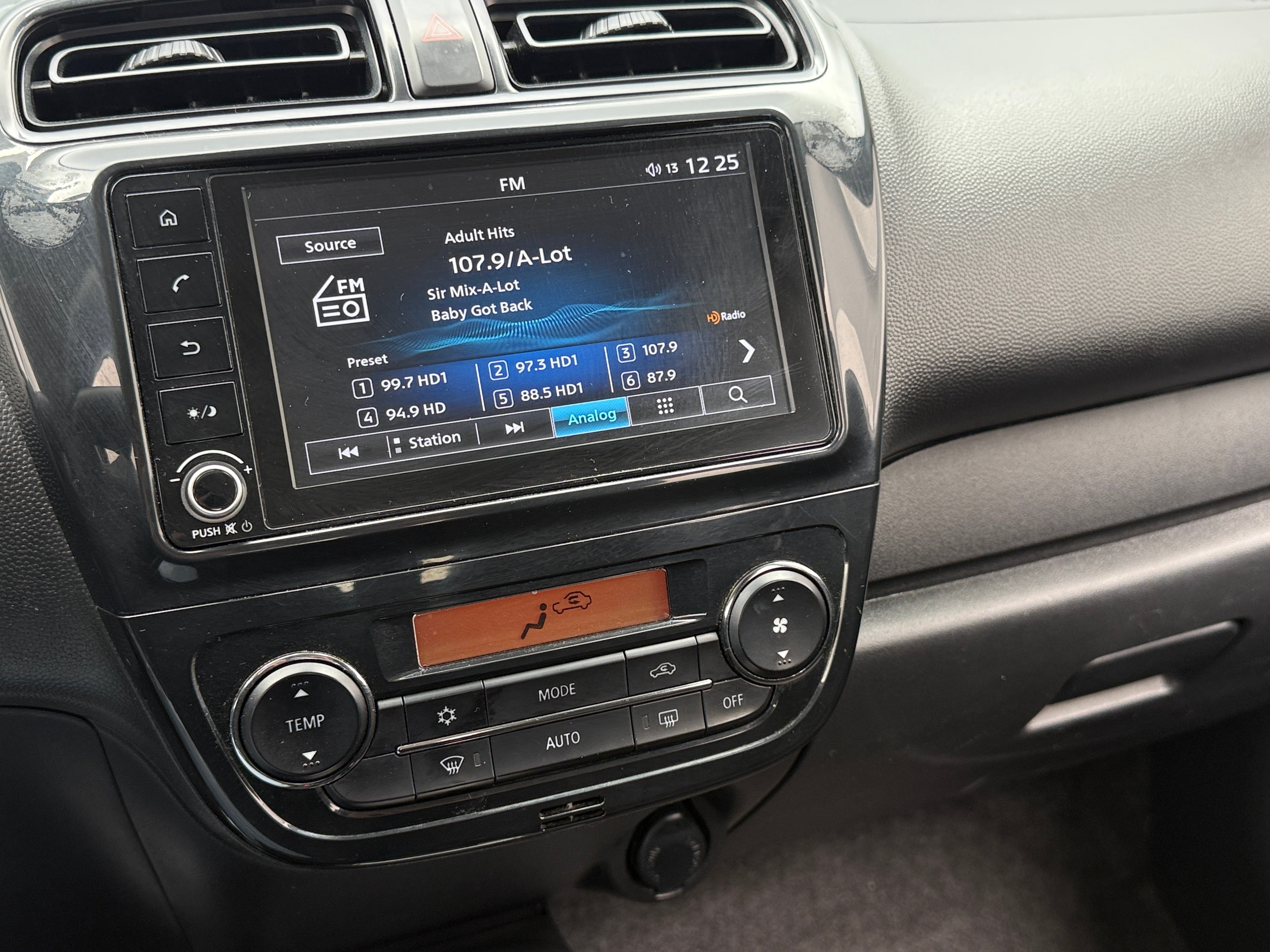 2021 Mitsubishi Mirage ES 4