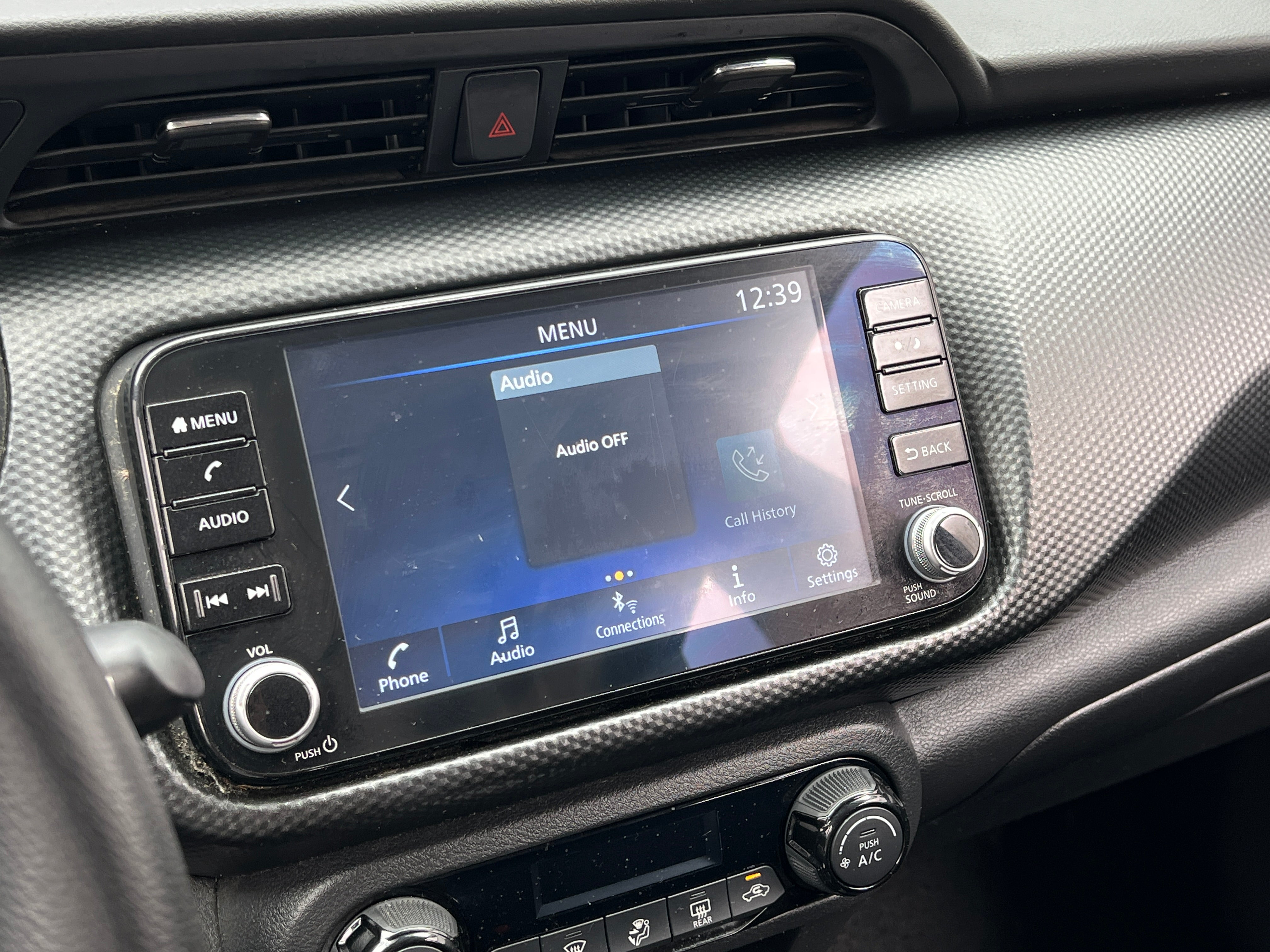 2022 Nissan Kicks SV 4